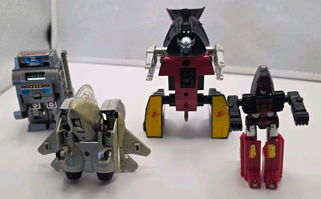Vintage 1980s Transforming Robots Lot of 4 GoBots Bandai LJN Convertors