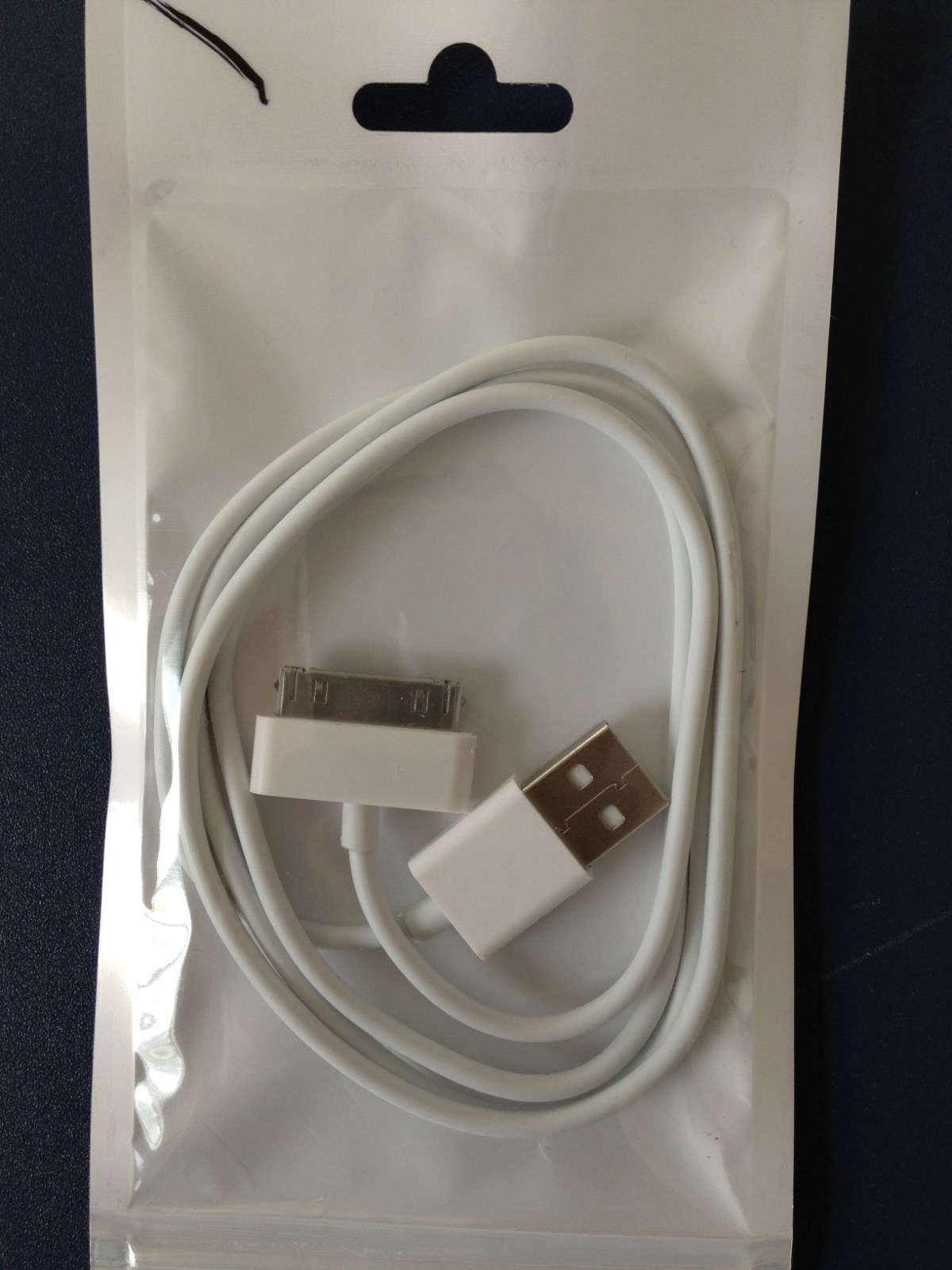 3ft 30pin USB Sync Data Charging Cable for iPad1 iPad2 iPad3 iPhone4 3ft 30pin USB Sync Data Charging Cable for iPad1 iPad2 iPad3 iPhone4