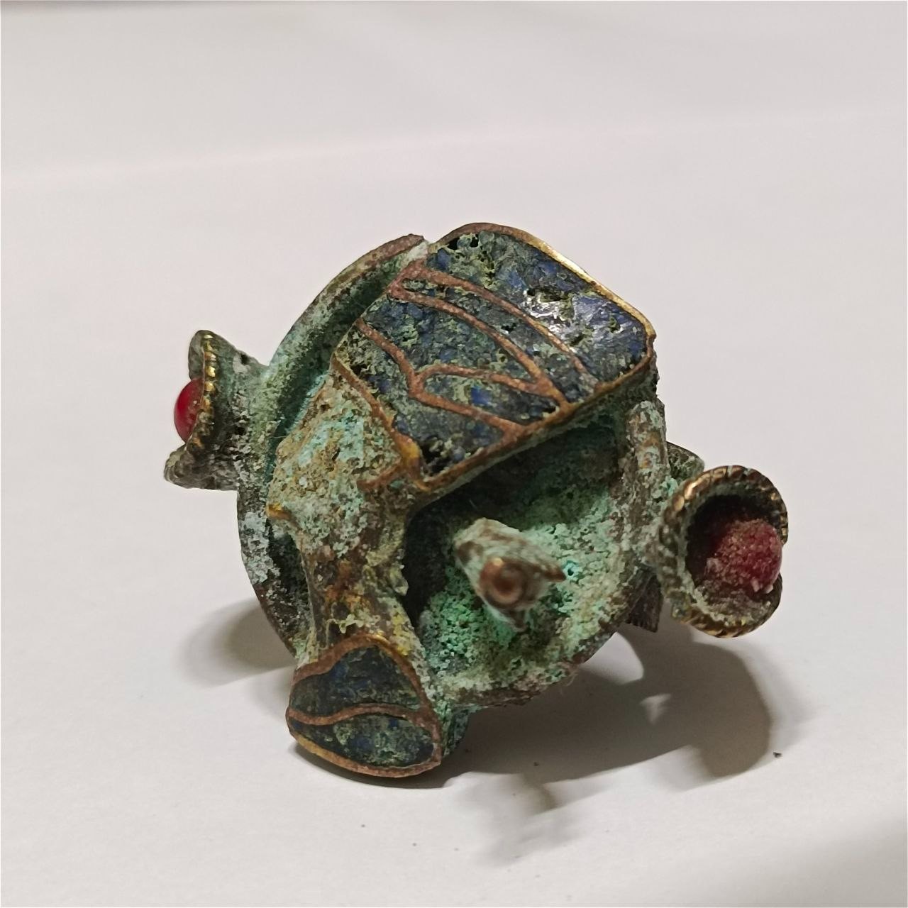 Rare Handcrafted Brass Nefertiti Ring Stone Vintage Egypt Collectible Jewelry .