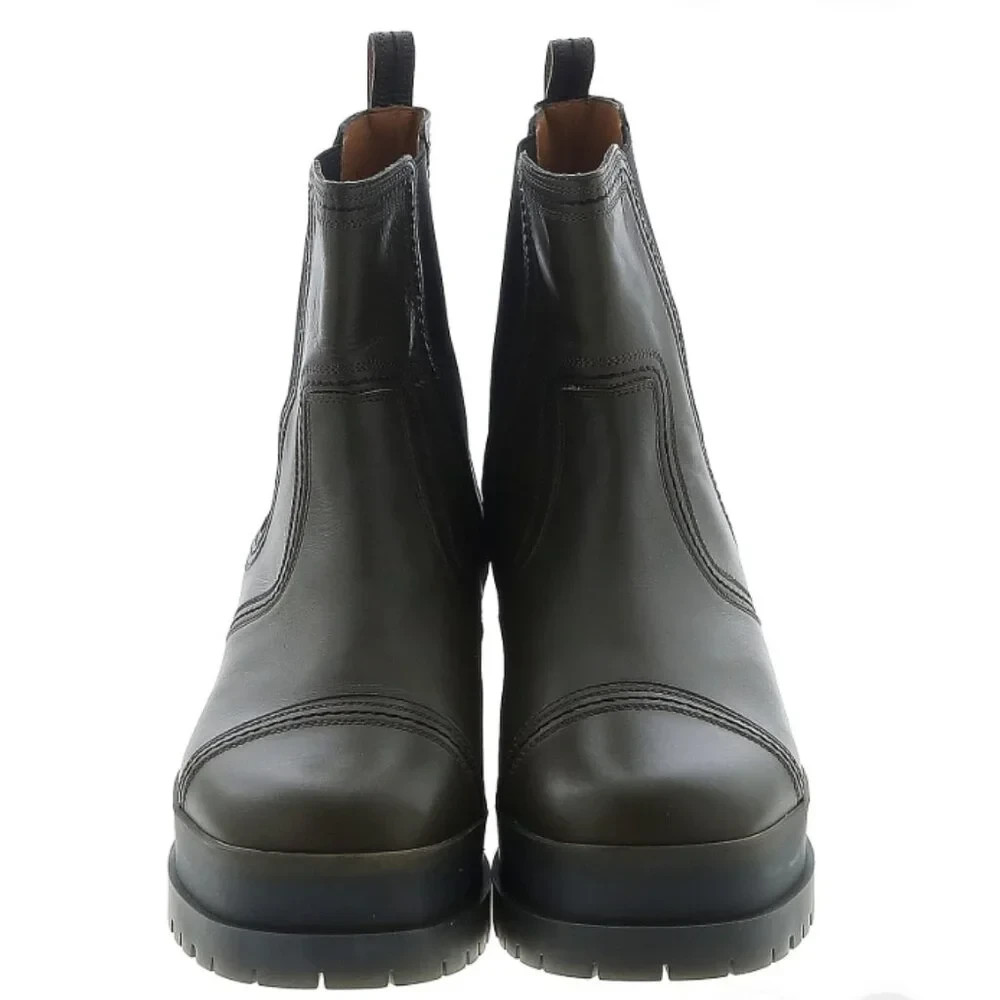 Robert Clergerie Wafa Lug Sole Leather Chelsea Boot Size 7