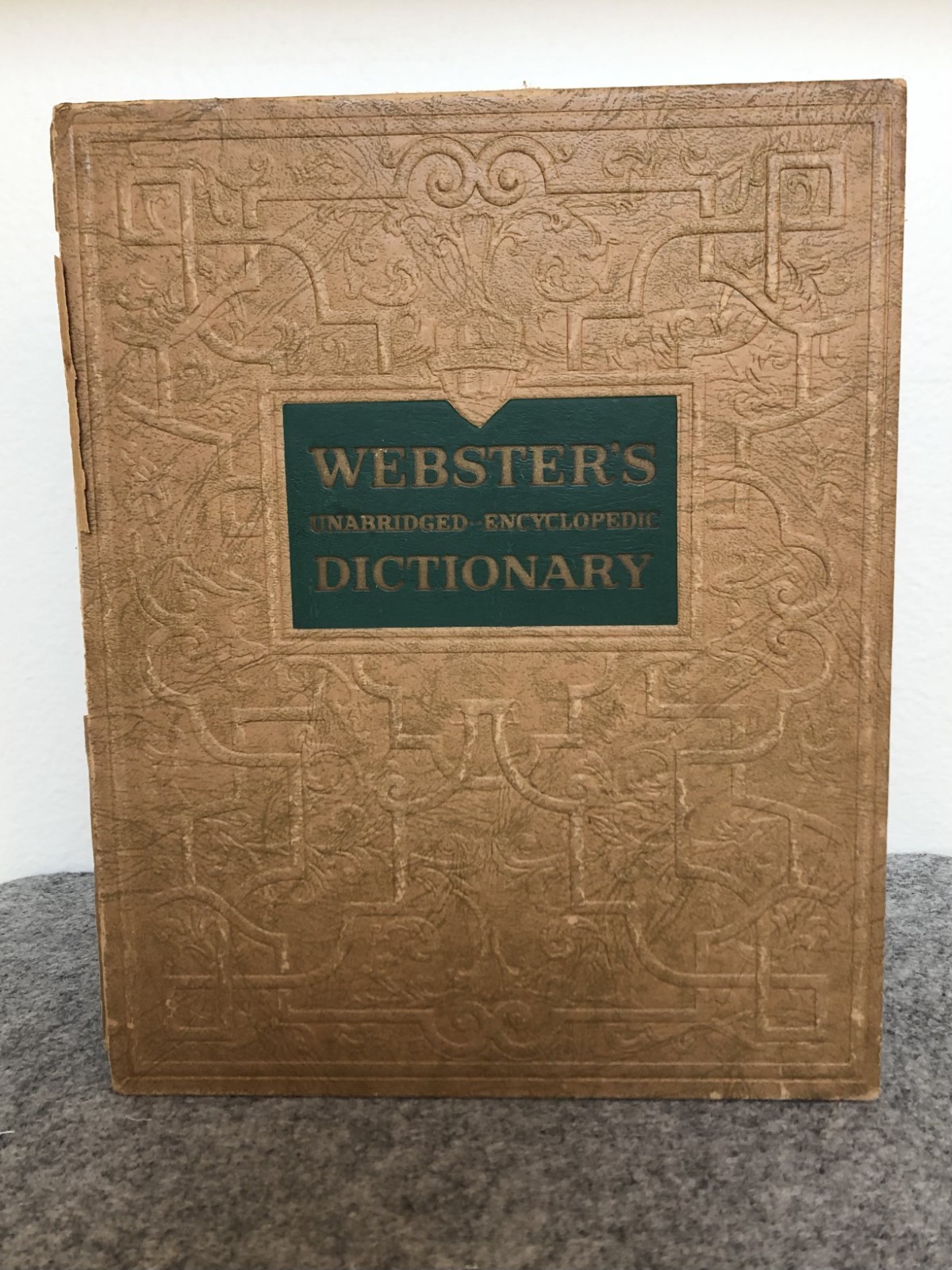 VTG 1957 Webster\'s Unabridged Enclopedia Dictionary Deluxe Lether Edition