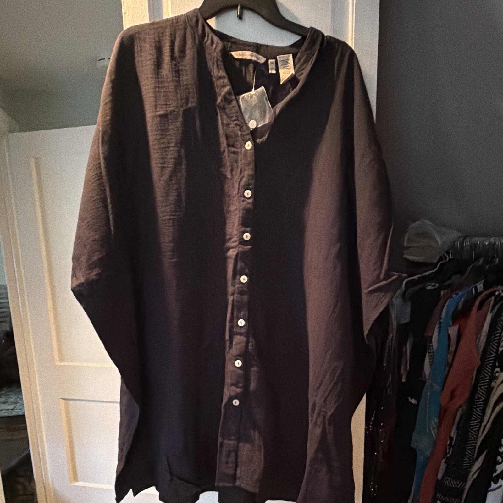 NWOT Soft Surroundings Plus L/XL Black V-Neck Cover-up