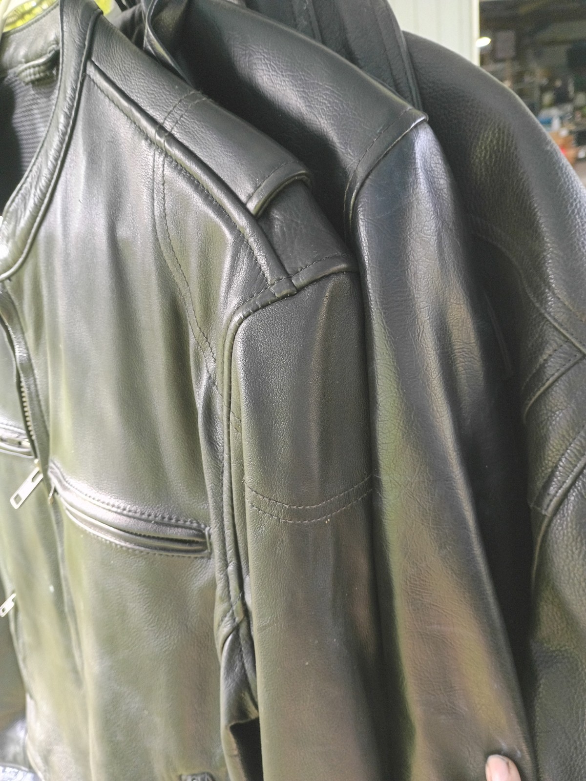 three-piece lot adult men\'s leather riding jackets set