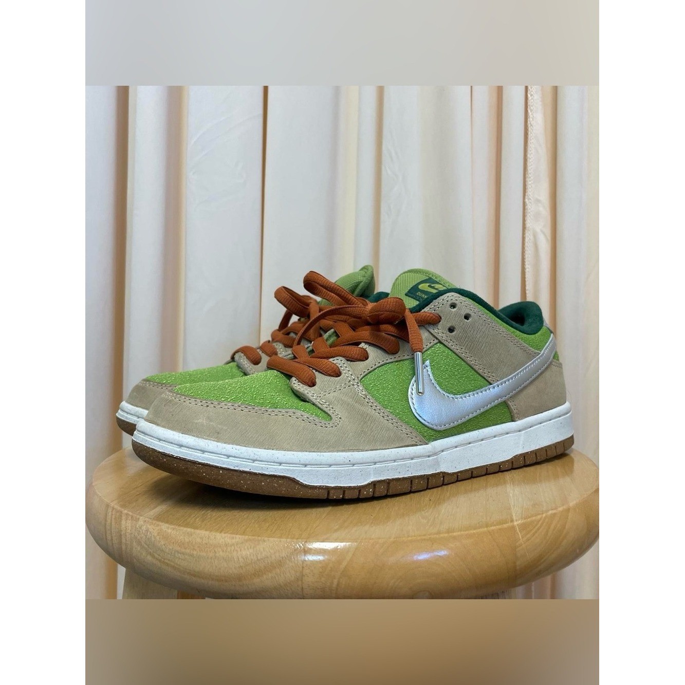 NIKE Limited Edition Paris Olympics SB Dunk Low Pro \