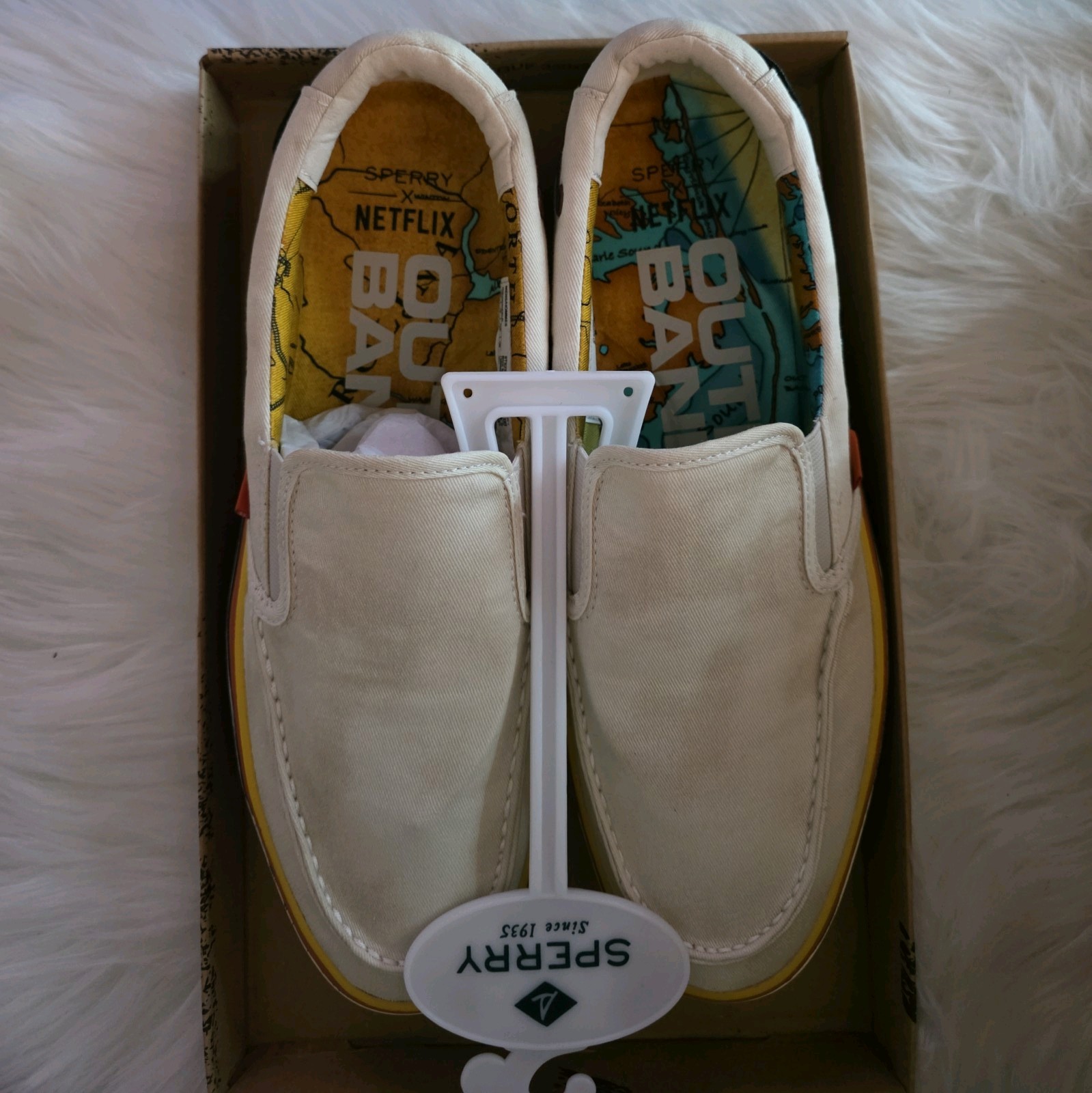 **OBX NEW IN BOX** Sperry x Outer Banks Twin Gore Slip On Natural Mens Size 10M **OBX NEW IN BOX** Sperry x Outer Banks Twin Gore Slip On Natural Mens Size 10M