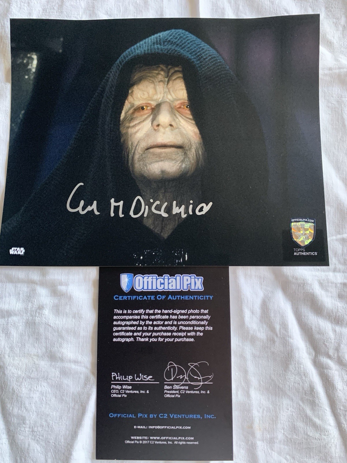Star Wars Ian McDiarmid Signed 8x10 With Official Pix COA. Mint Condition