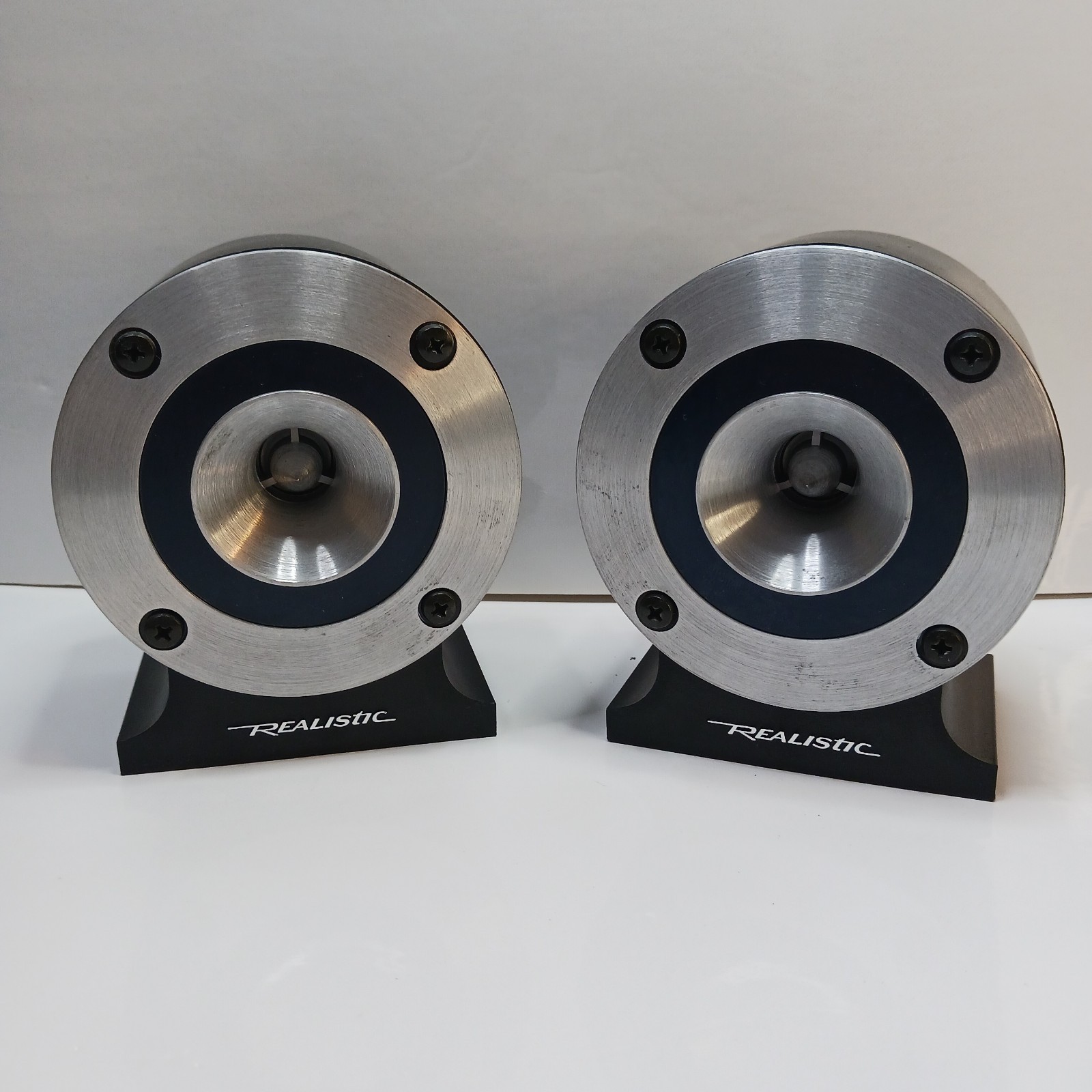 2 Realistic super tweeters home or car 40-1310A 8 Ohm 5000-40000hz 50W