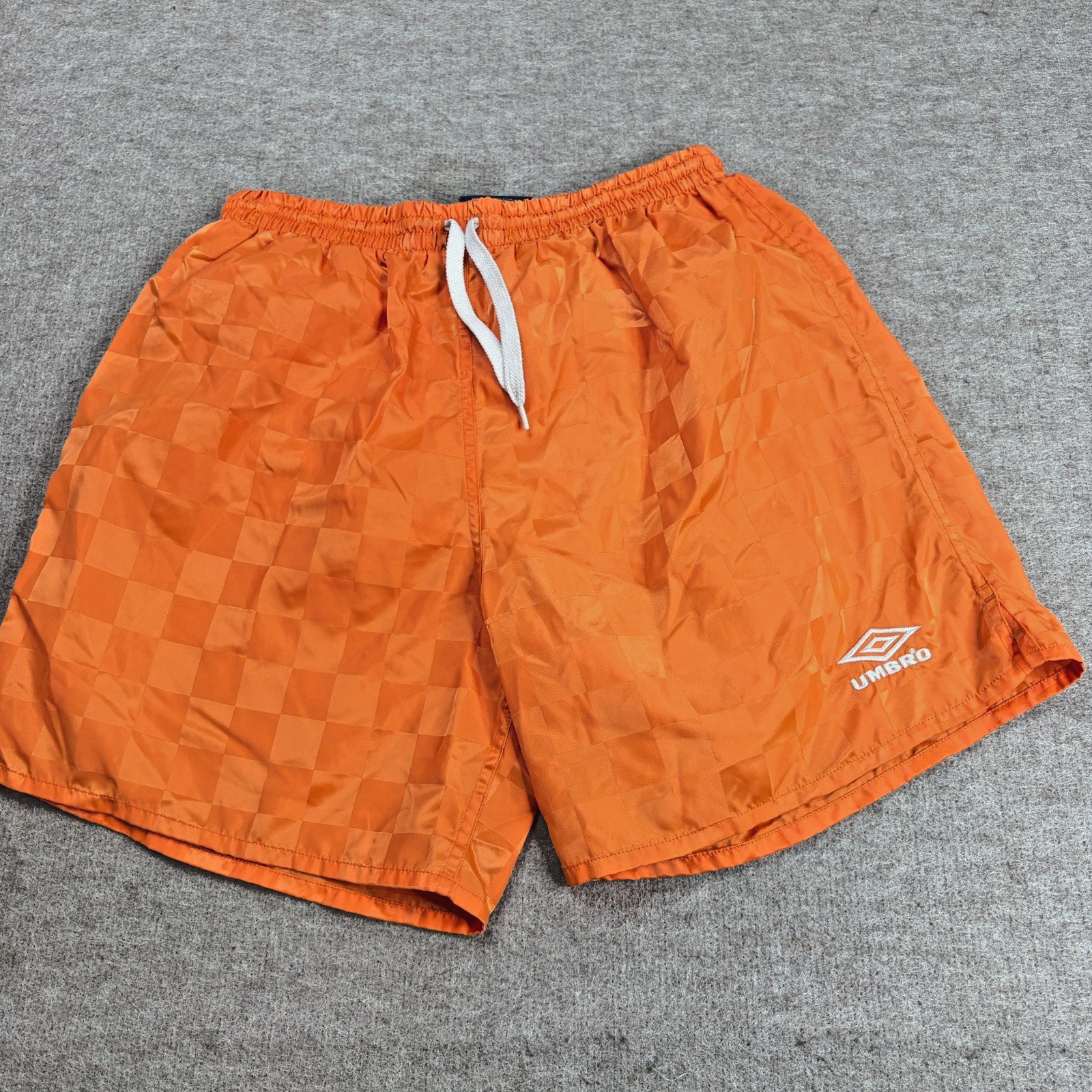 Umbro Mens Shorts Medium Orange Soccer Running Checks Lined Vintage Satin Nylon Umbro Mens Shorts Medium Orange Soccer Running Checks Lined Vintage Satin Nylon