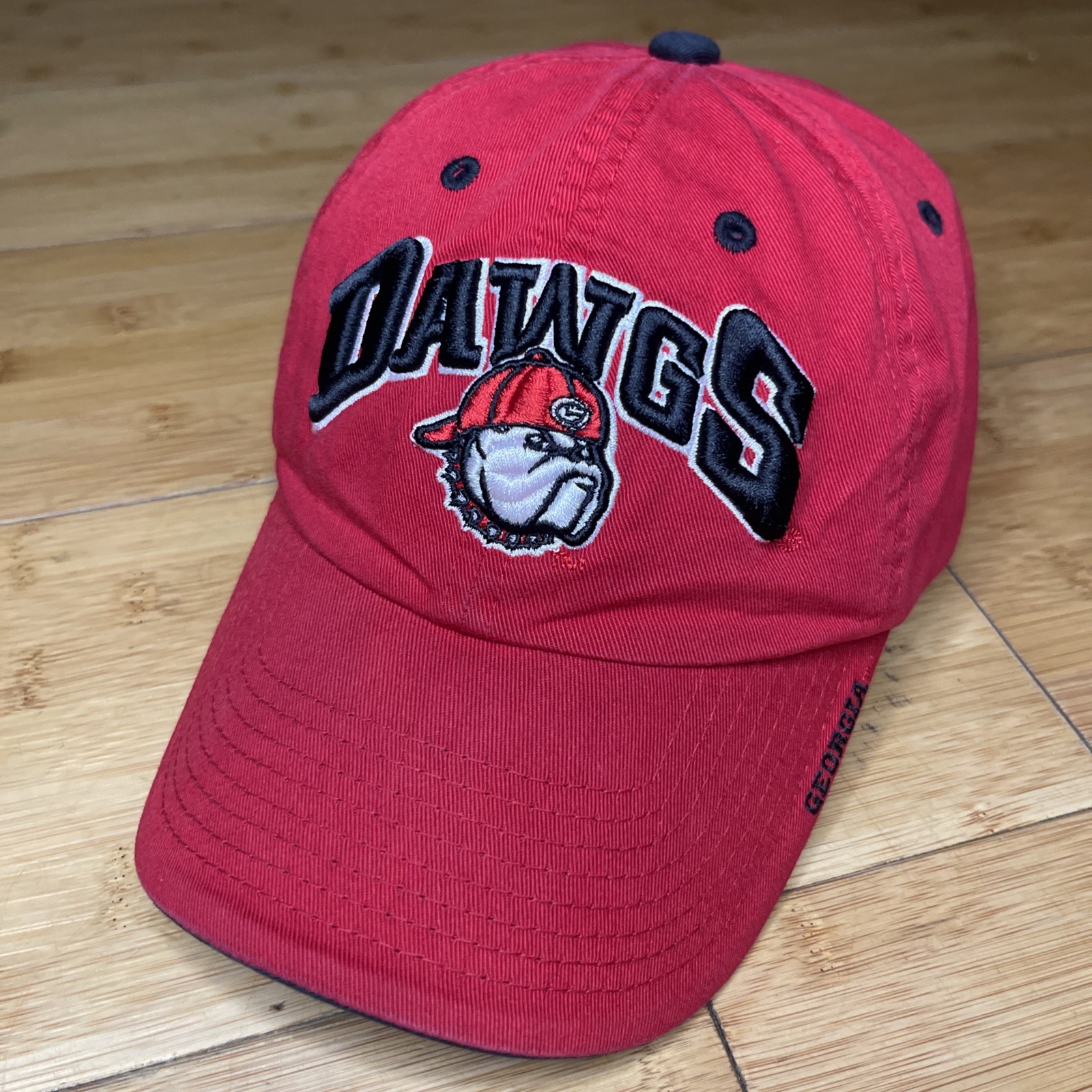 VTG TOTW Georgia Bulldogs Y2K UGA Dawg Logo Strapback Dad Hat S/M-Mens or Womens
