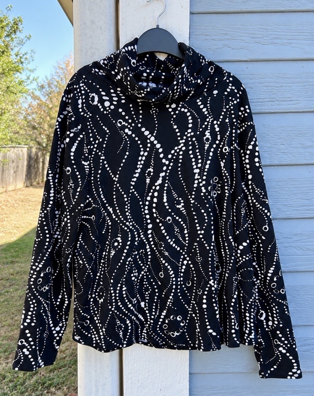 Habitat Wavy Dot Turtleneck Top XL Black White Artsy Abstract Boho Lagenlook