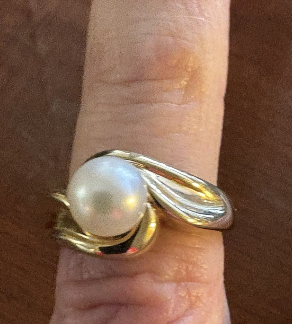 Beautiful Vintage 14K Yellow Gold Cultured Pearl Swirl Style Ring Sz 7.5 2.5 G Beautiful Vintage 14K Yellow Gold Cultured Pearl Swirl Style Ring Sz 7.5 2.5 G