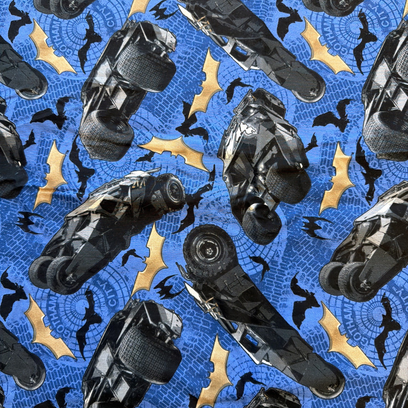 VTG 2005 Batman Cotton Fabric 47” X 4 Yds Batmobile Gotham City DC Comics Blue VTG 2005 Batman Cotton Fabric 47” X 4 Yds Batmobile Gotham City DC Comics Blue