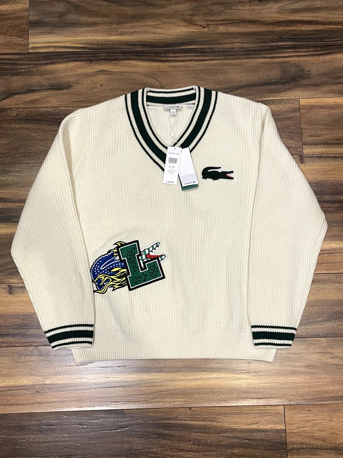 NEW RARE Lacoste Big Logo Tennis V-Neck Sweater Men\'s XL (MSRP:$260.00) NEW RARE Lacoste Big Logo Tennis V-Neck Sweater Men\'s XL (MSRP:$260.00)