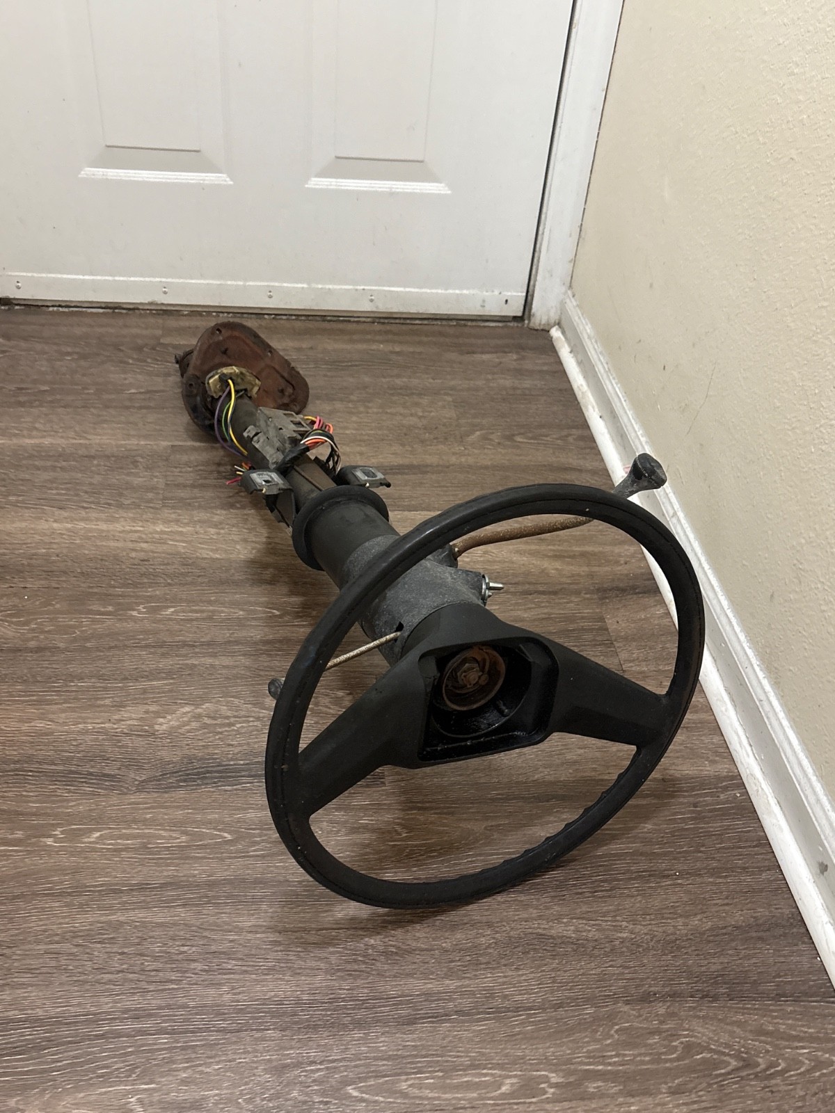 79-83 Chevy Pickup Truck Blazer Automatic Shift Non-tilt Steering Column No Key 79-83 Chevy Pickup Truck Blazer Automatic Shift Non-tilt Steering Column No Key
