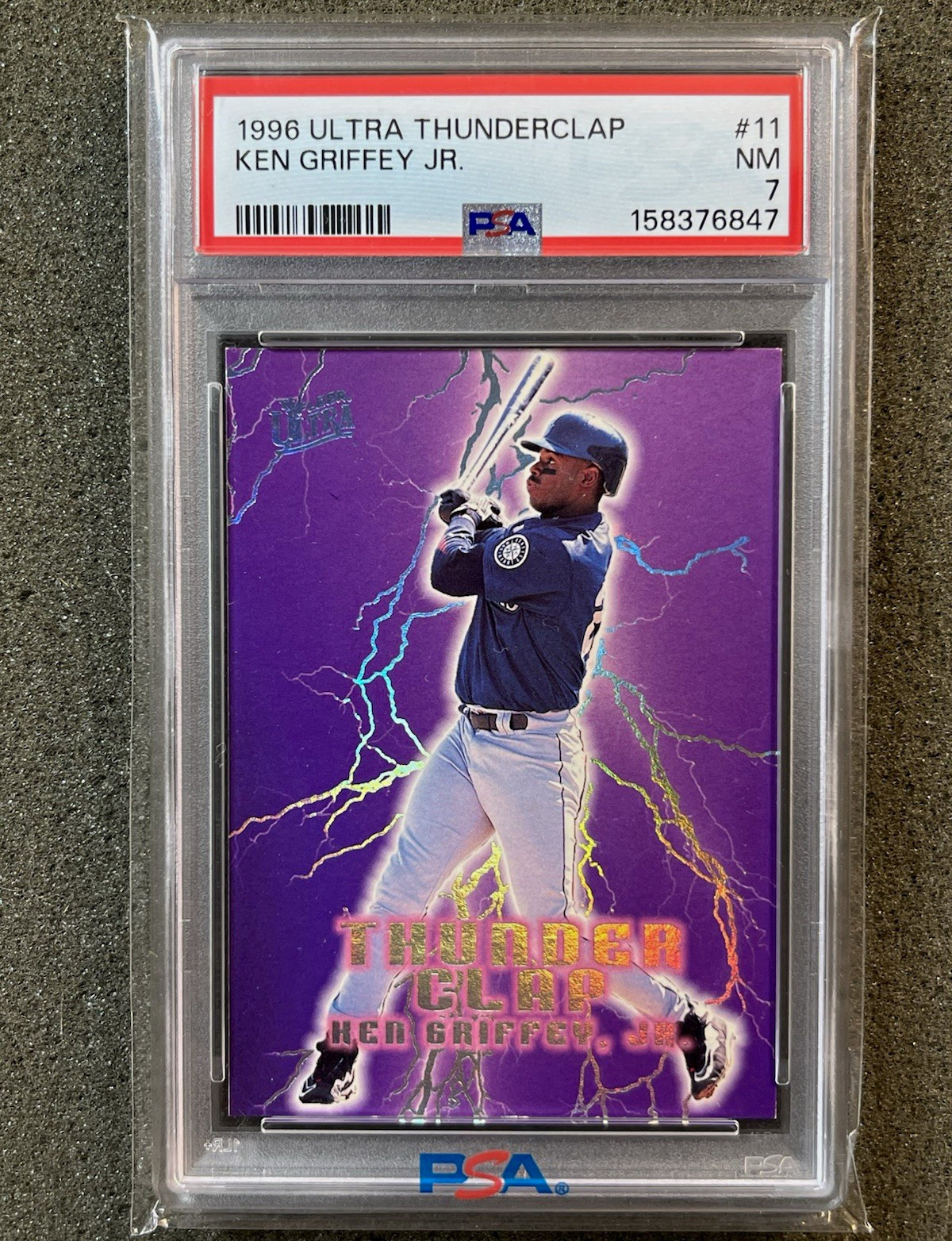 Fleer Ultra 1996 Thunder Clap Ken Griffey Jr #11 Mariners PSA 7 NM Fleer Ultra 1996 Thunder Clap Ken Griffey Jr #11 Mariners PSA 7 NM