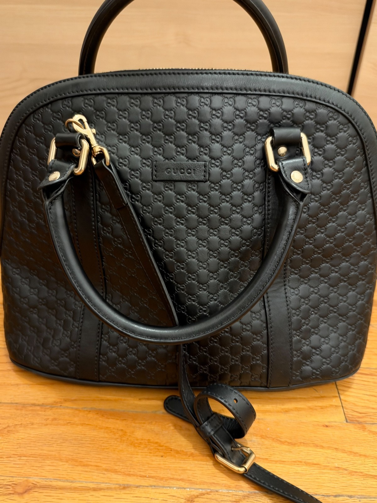 Black Microguccissima Leather Medium Dome Gucci Handbag with gold hardware Black Microguccissima Leather Medium Dome Gucci Handbag with gold hardware
