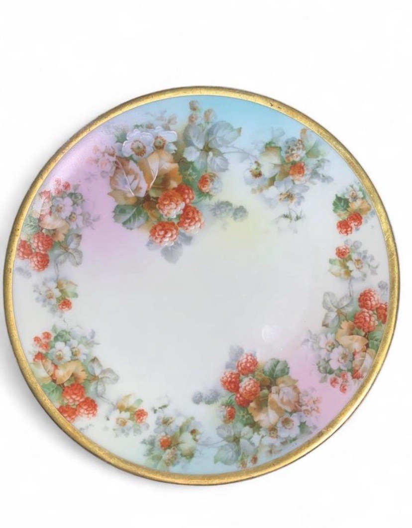Antique hand-painted porcelain decorative plate/circa1900s/Imperial/porcelain