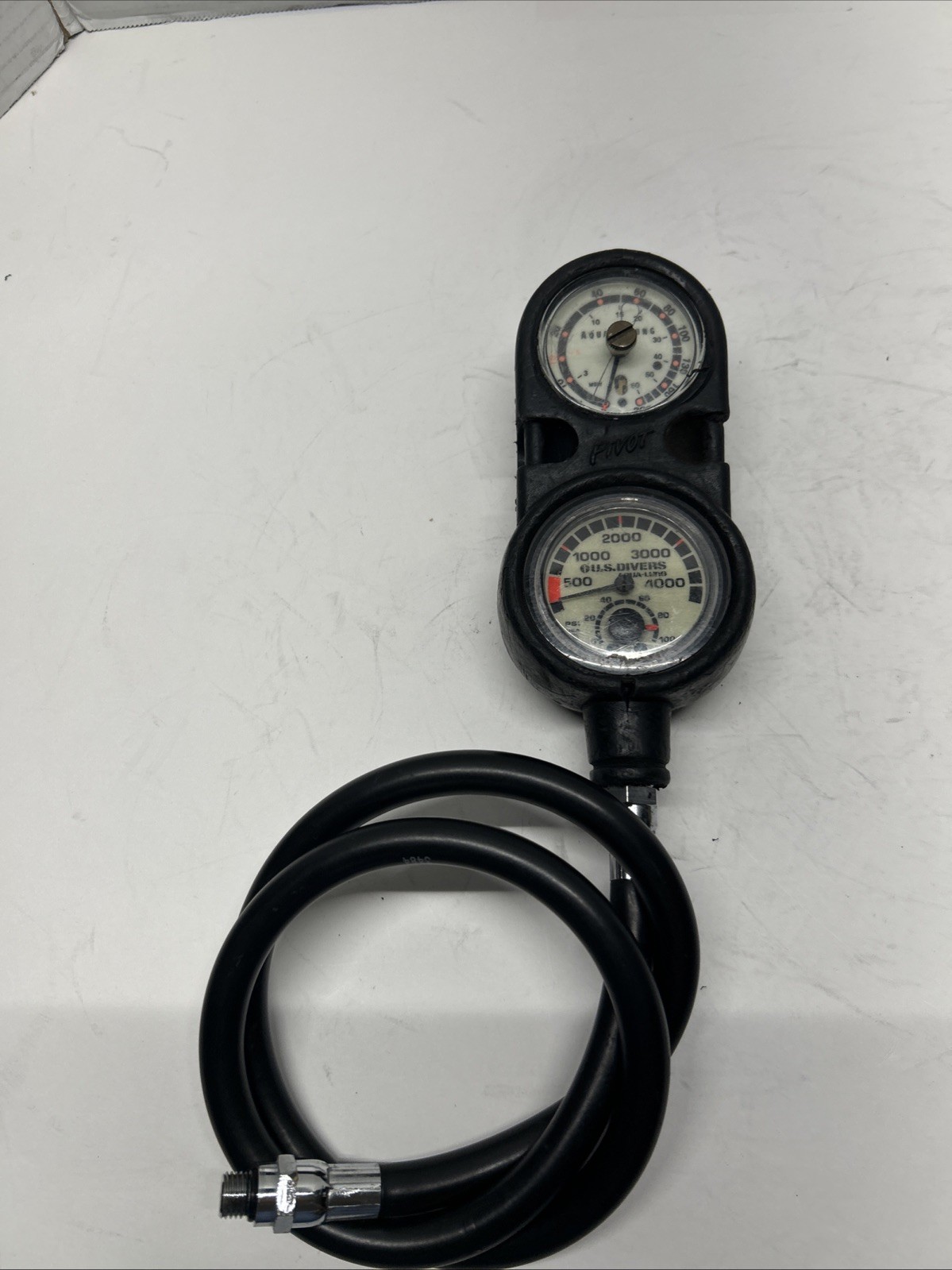 U.S. Divers Pivot Double Gauge Console. Pressure And Depth. Tested. Scuba. U.S. Divers Pivot Double Gauge Console. Pressure And Depth. Tested. Scuba.