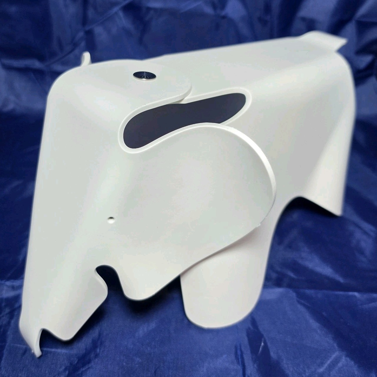 Vitra Eames Elephant By Mid-century Modern Designers Charles and Ray Eames 15x8