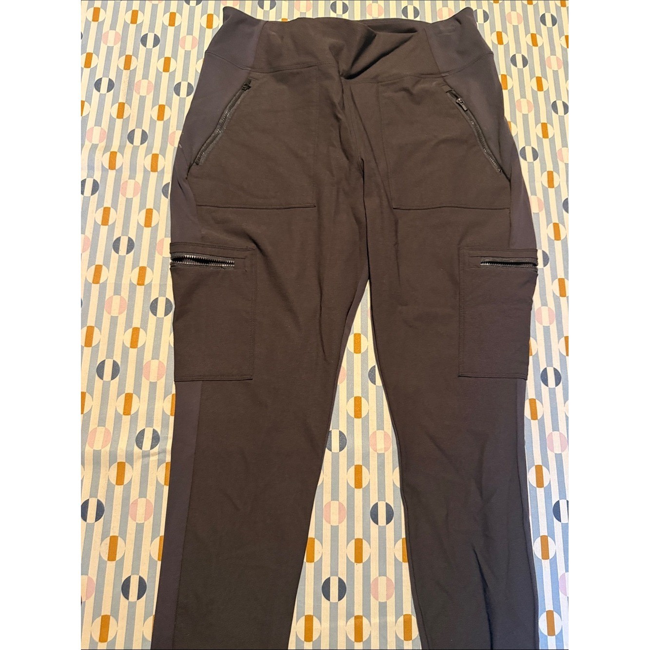 Athleta Headlands Black Cargo Jogger Pants Athleta Headlands Black Cargo Jogger Pants