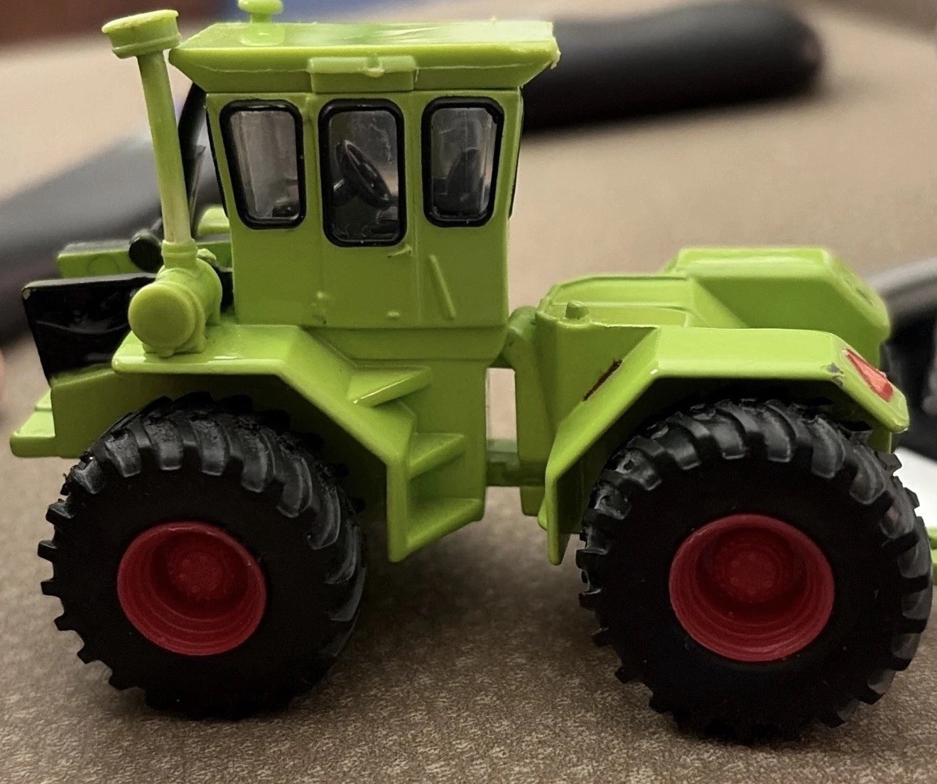 ERTL 1/64 Steiger Turbo Tiger 4WD Series I Diecast Tractor Case IH Green