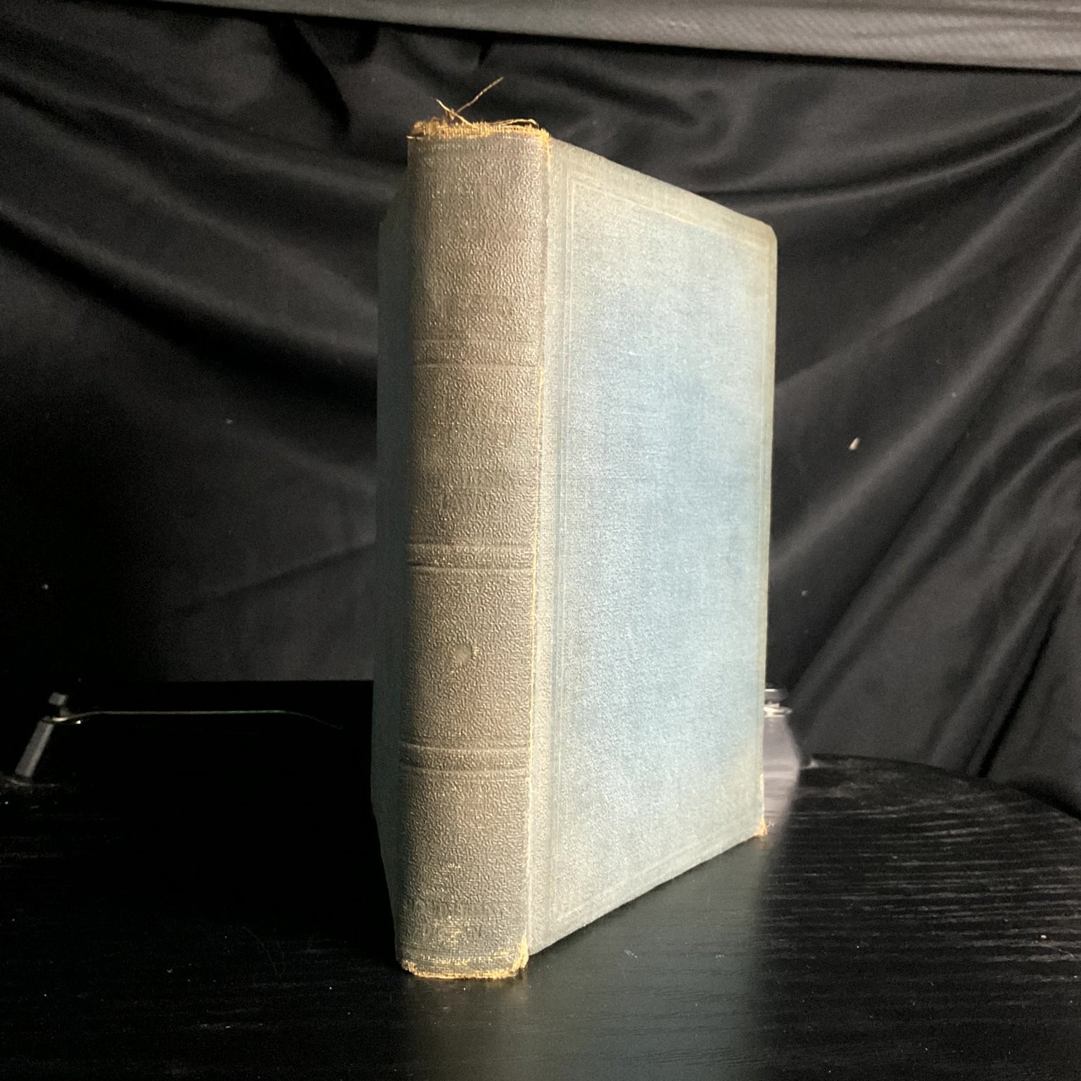 A NEW DICTIONARY OF THE LATIN AND ENGLISH LANGUAGES 1929 Latin English