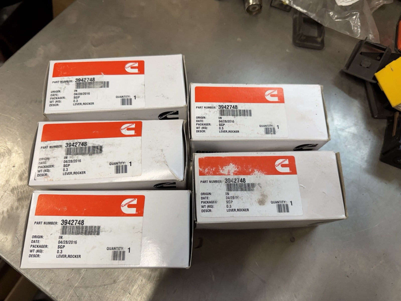 CUMMINS LEVER,ROCKER 3942748 CUMMINS LEVER,ROCKER 3942748