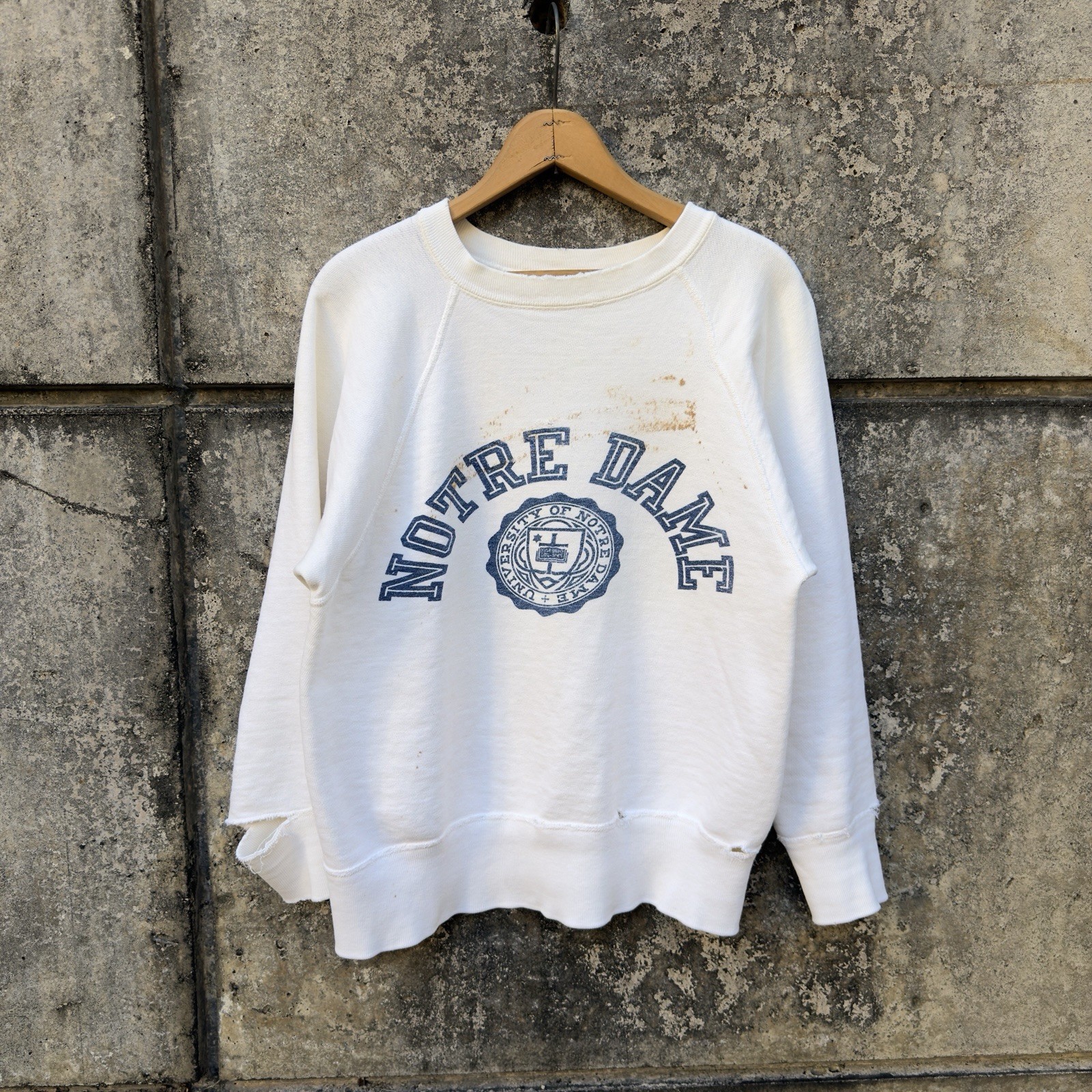 True vintage 1950’s Notre Dame flock print raglan sweat True vintage 1950’s Notre Dame flock print raglan sweat