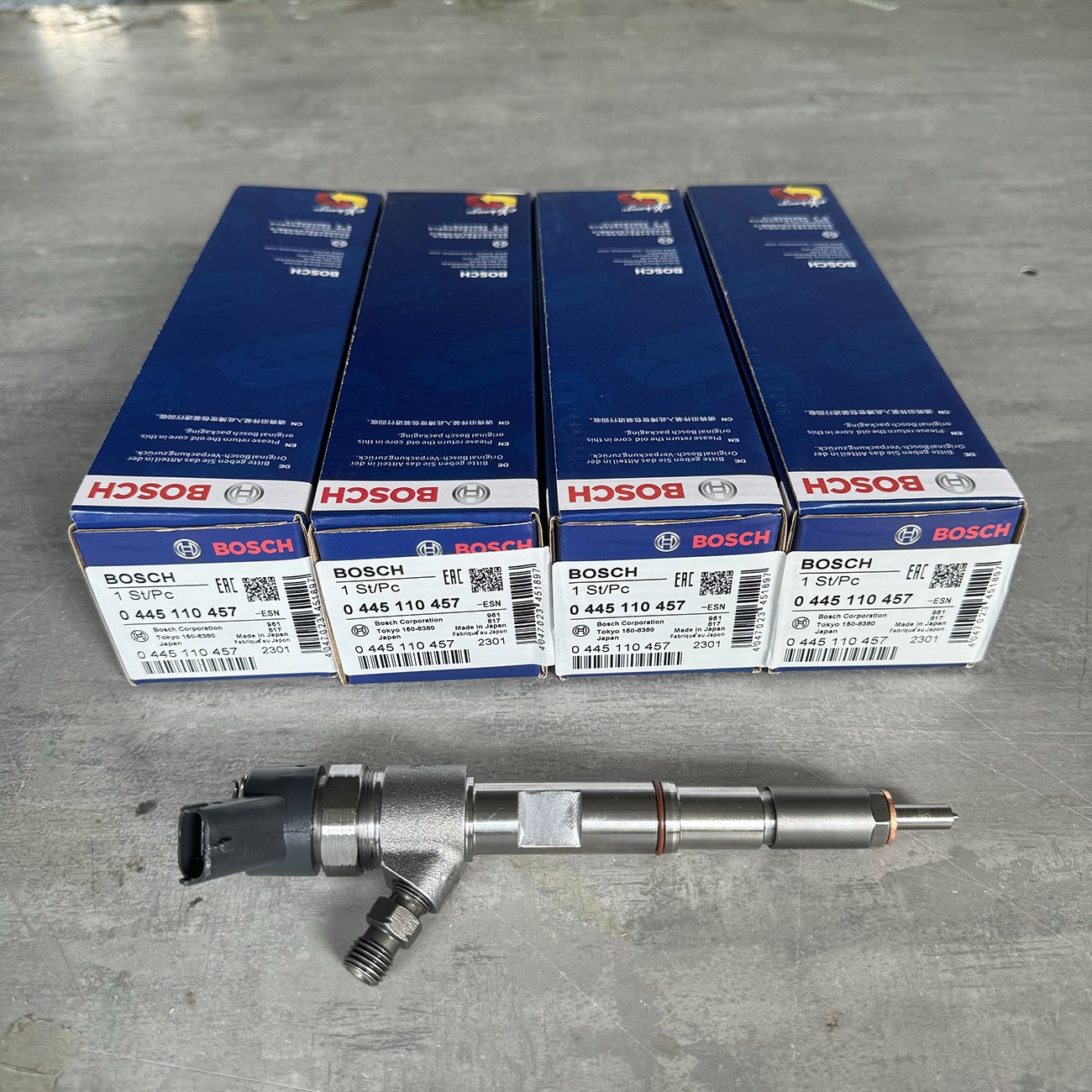 OEM 4x Fuel Injectors 5801470098 For Case Holland SR220 SV250 T4 T5 0445110457
