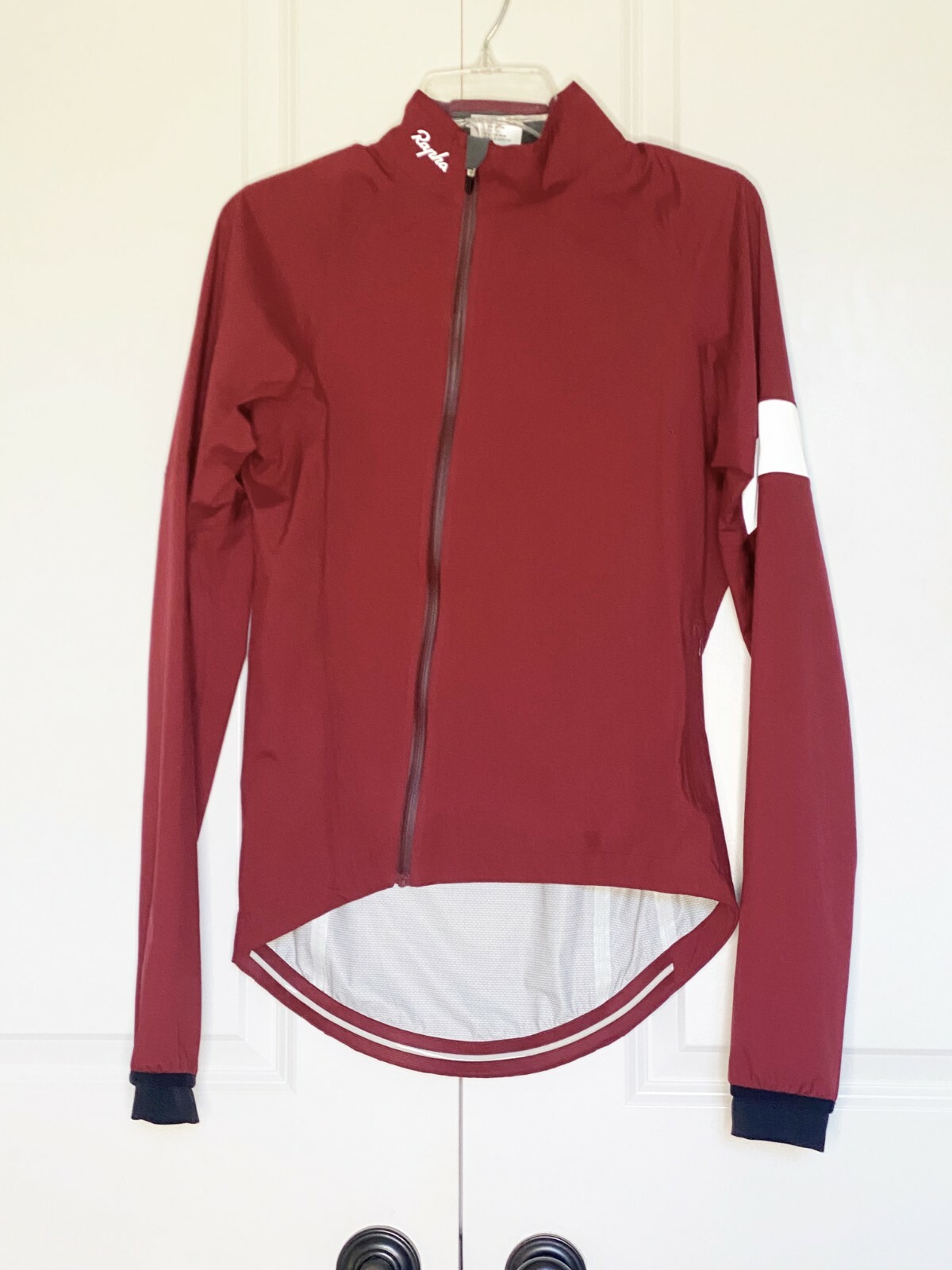 NWOT RAPHA \'PRO TEAM\' BURGUNDY 100% NYLON ROAD CYCLING WINDBRAKER JACKET SIZE: S