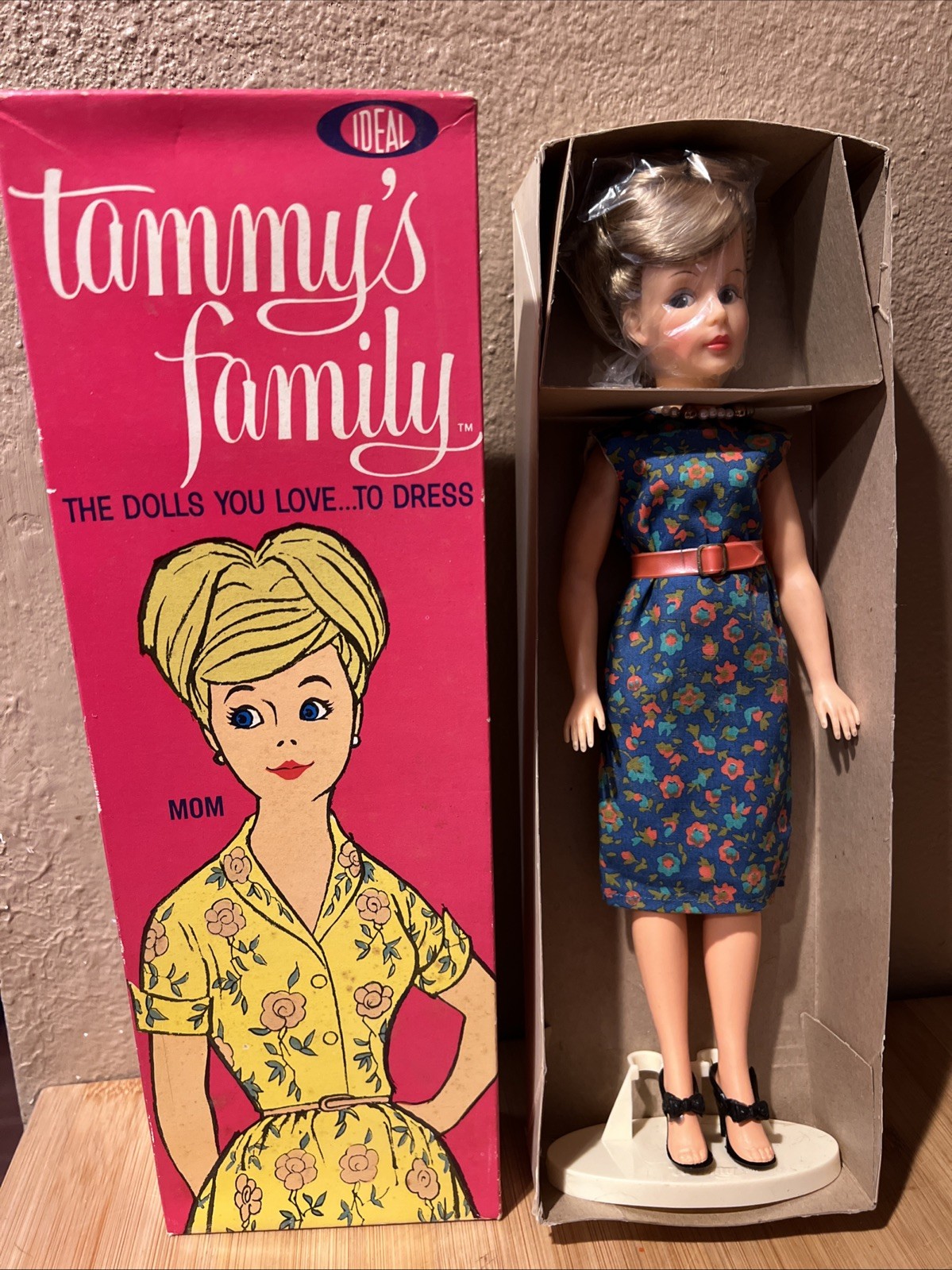 Vintage 1960’s Tammy’s Mom Family Doll Figure W-13 Blue Floral Dress & Belt- Box Vintage 1960’s Tammy’s Mom Family Doll Figure W-13 Blue Floral Dress & Belt- Box
