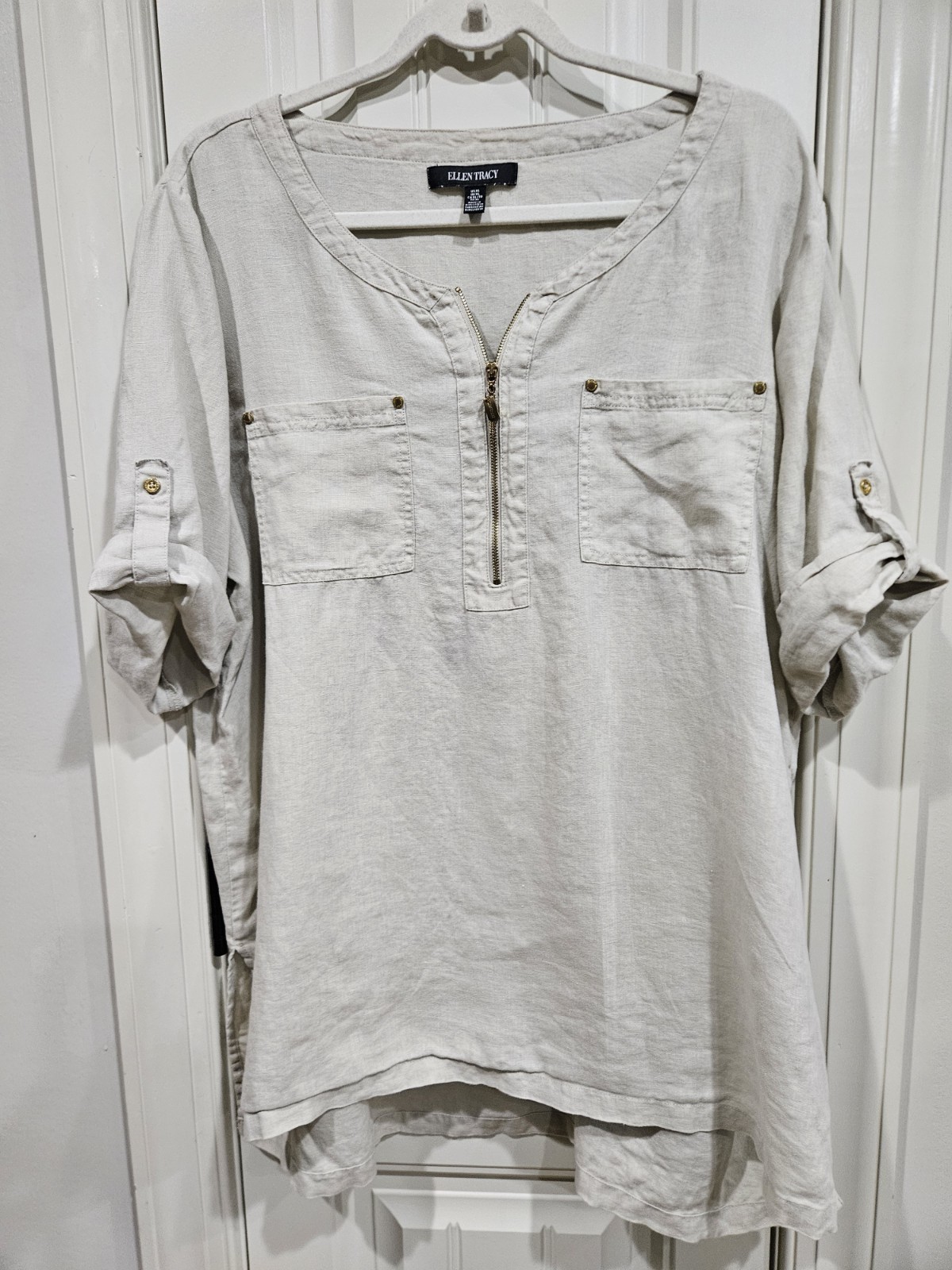 Ellen Tracy Shirt XL 100% Linen  Short Sleeve V Neck