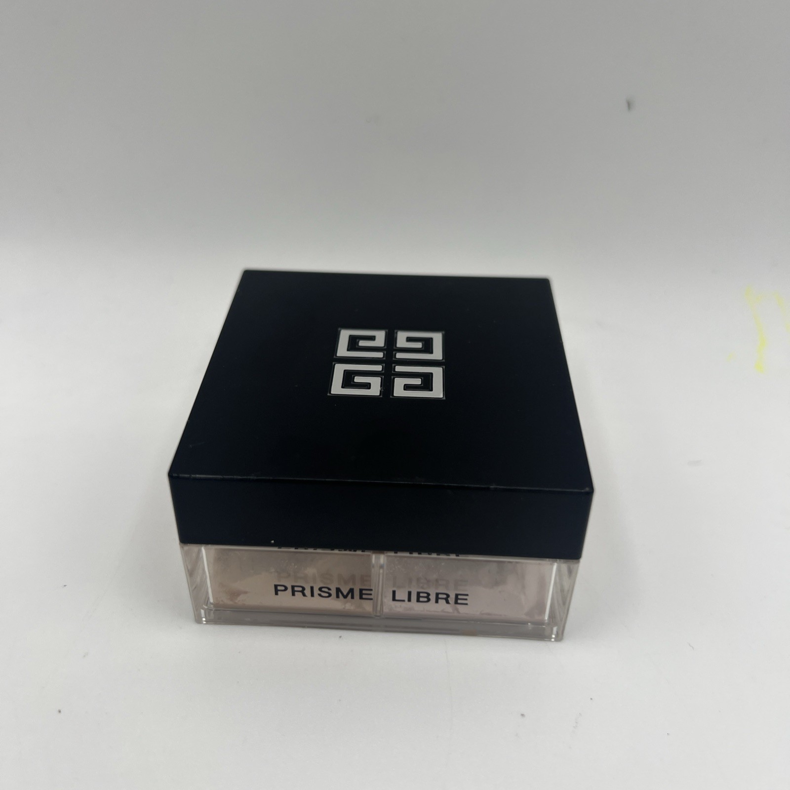 Givenchy Prisme Libre 3 Voile Rose Mat-Finish Enhanced Powder 4 in 1 - 0.14 oz Givenchy Prisme Libre 3 Voile Rose Mat-Finish Enhanced Powder 4 in 1 - 0.14 oz