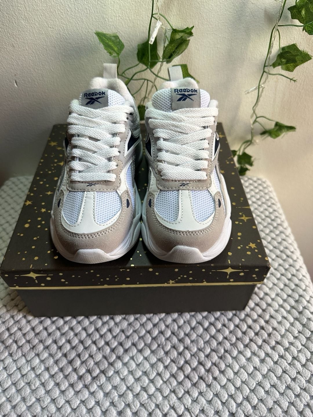 Reebok Charge Sneakers White Gray Navy