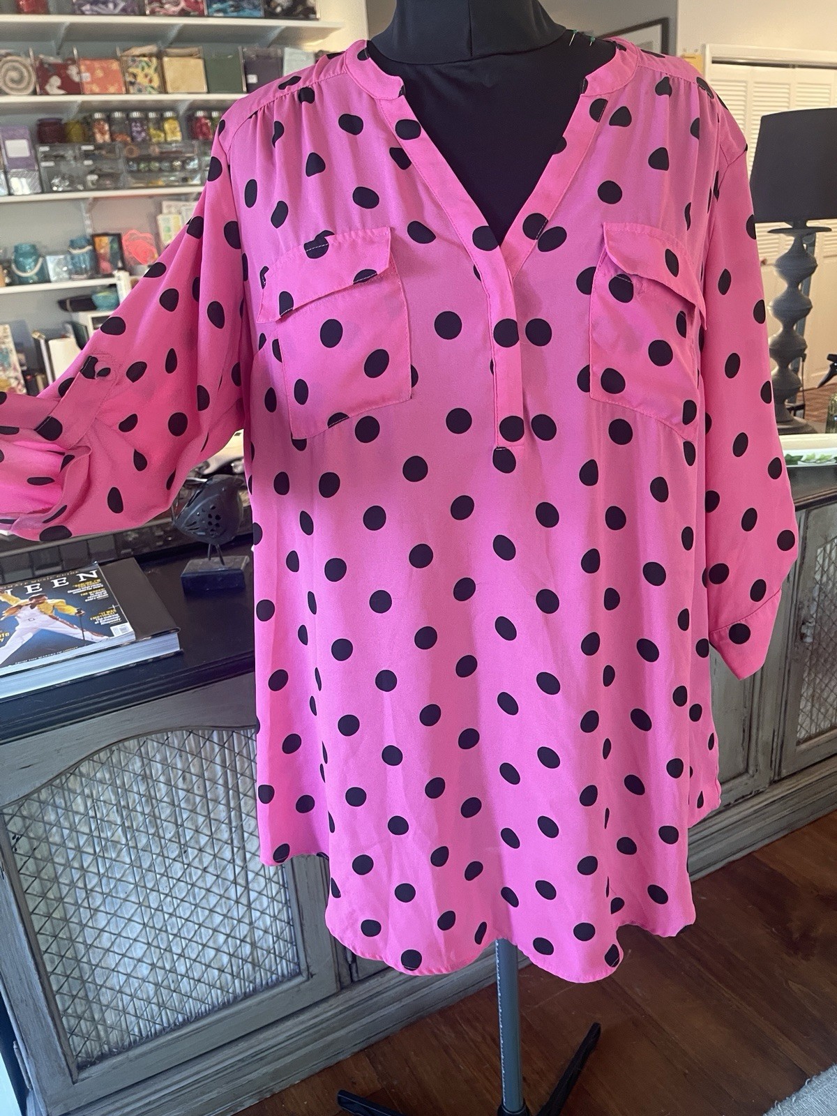 Torrid Harper Shirt Size 2 Pink Polka Dots Roll Tab Sleeve Torrid Harper Shirt Size 2 Pink Polka Dots Roll Tab Sleeve
