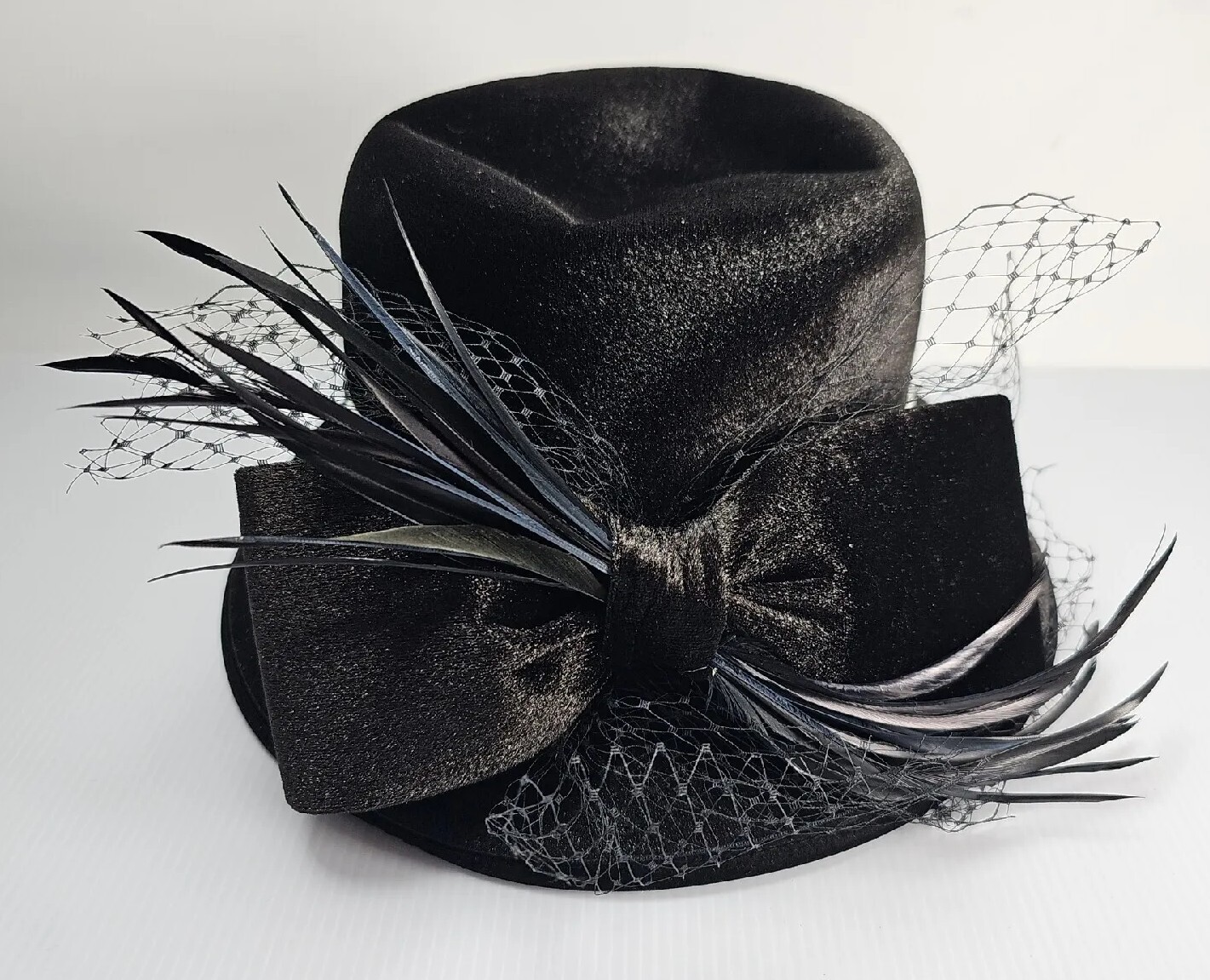 NEW-Vintage Fine Millinery By August Accessories Woman’s Black Hat Bow NEW-Vintage Fine Millinery By August Accessories Woman’s Black Hat Bow