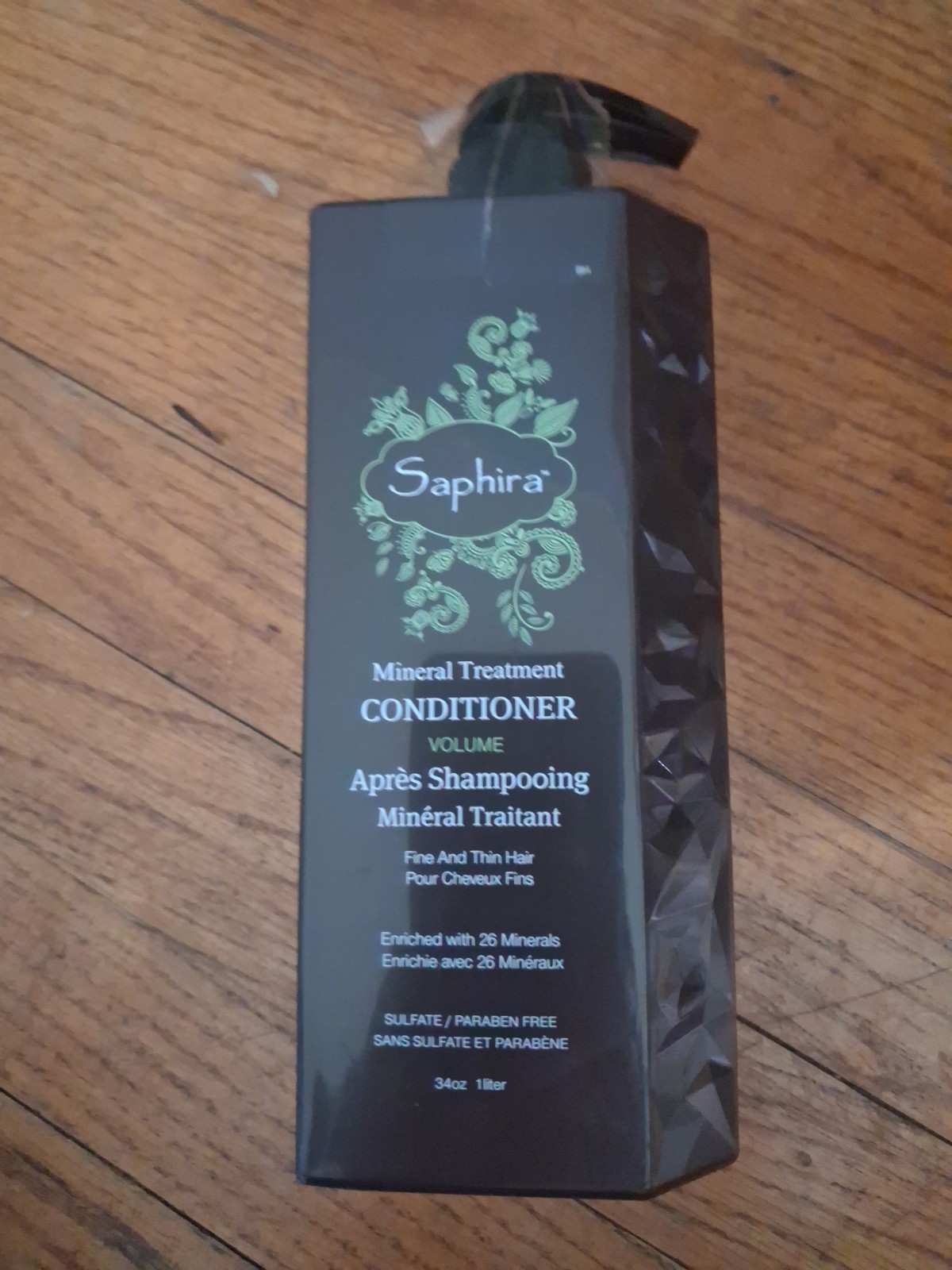 Saphira Mineral Treatment Volume Conditioner 34 Oz - NEW Saphira Mineral Treatment Volume Conditioner 34 Oz - NEW