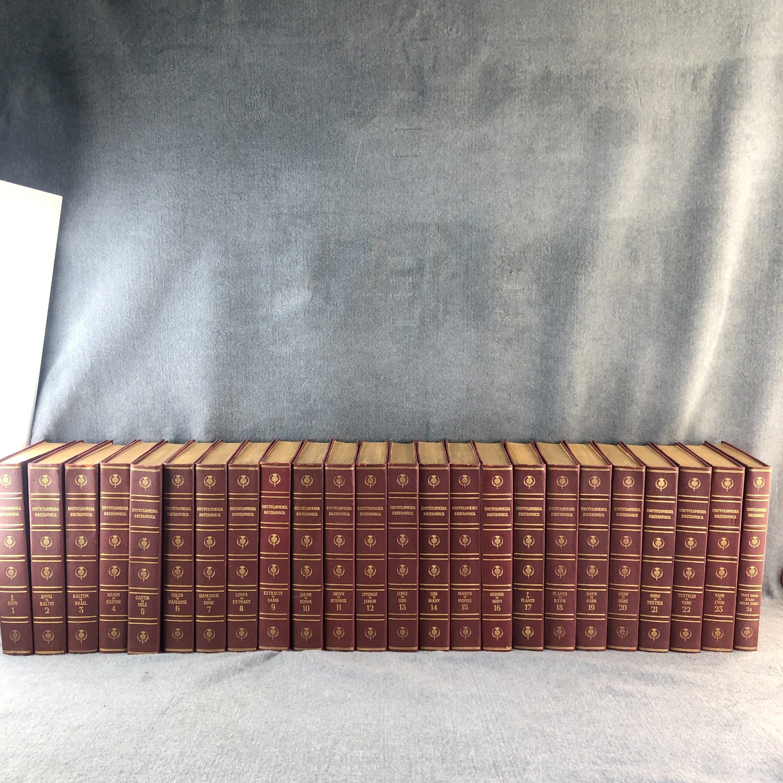 Vintage 1952 Encyclopedia Britannica \