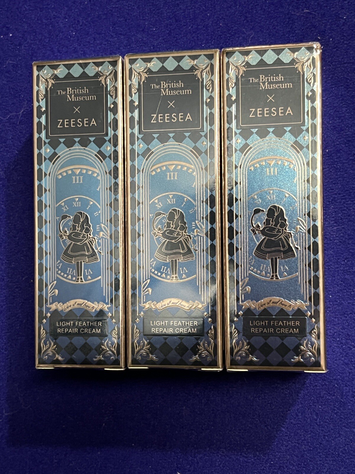 ZEESEA x British Museum Alice in Wonderland Hydrating Primer Foundation PICK 1