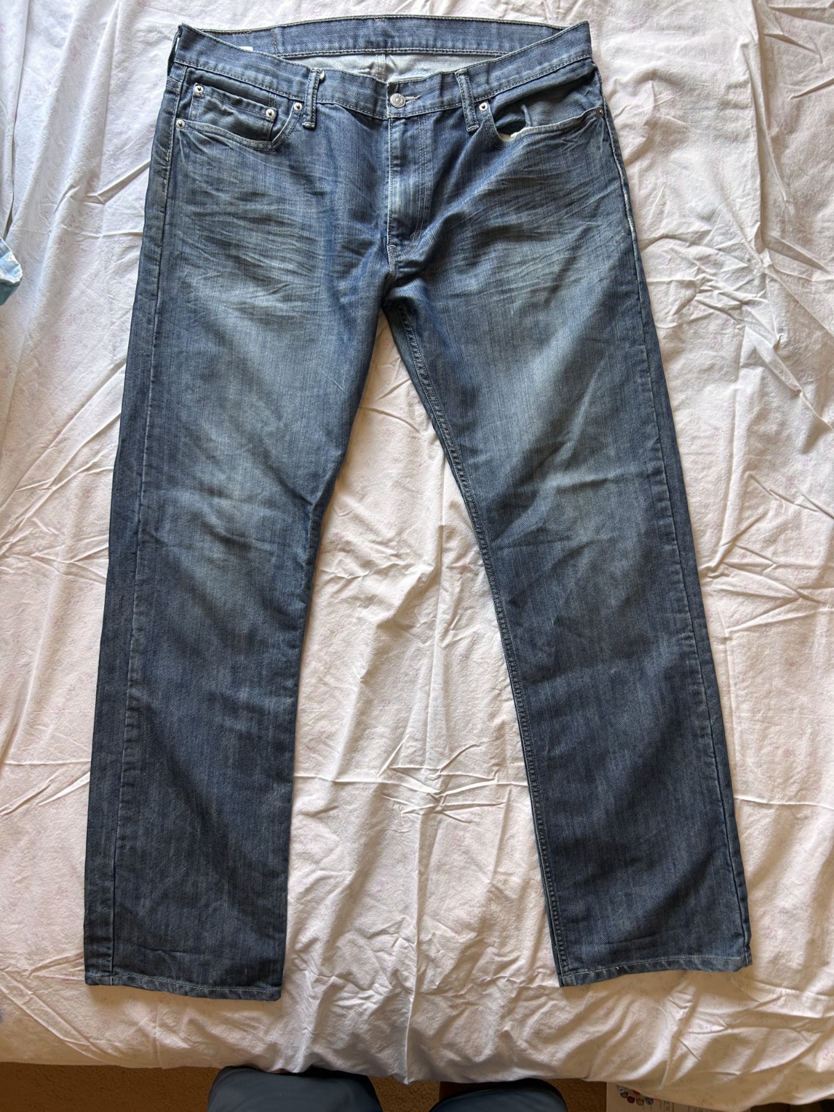 Levis 514 Straight Fit Mens Jeans 36x34 Medium Wash Blue Denim Levis 514 Straight Fit Mens Jeans 36x34 Medium Wash Blue Denim