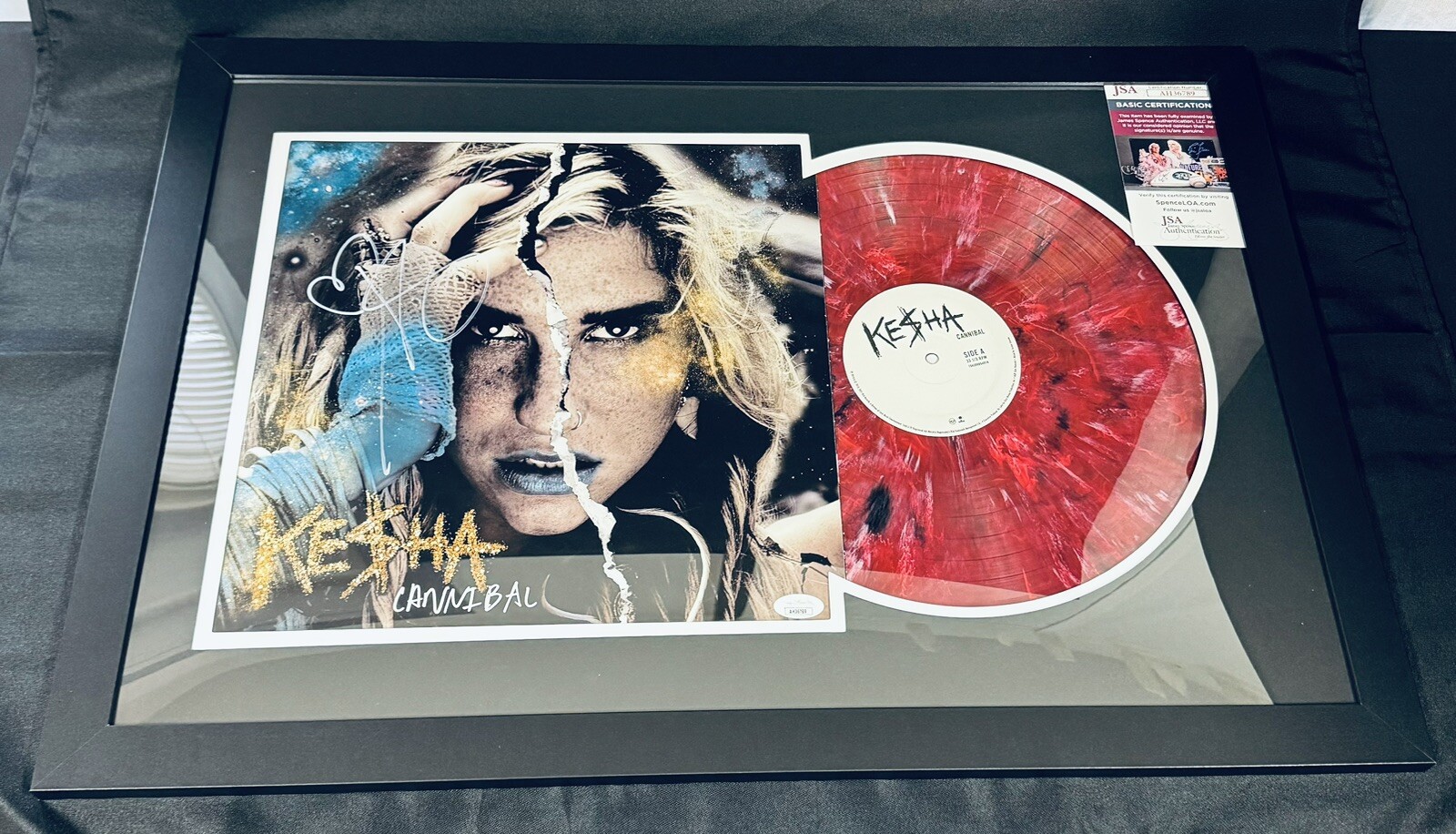 Ke$ha Signed \ Ke$ha Signed \