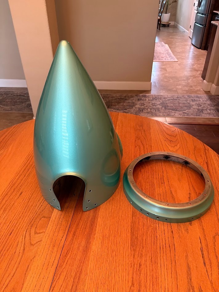Hartzell D-5769 Spinner and C- 4549 Bulkhead, Excellent condition.