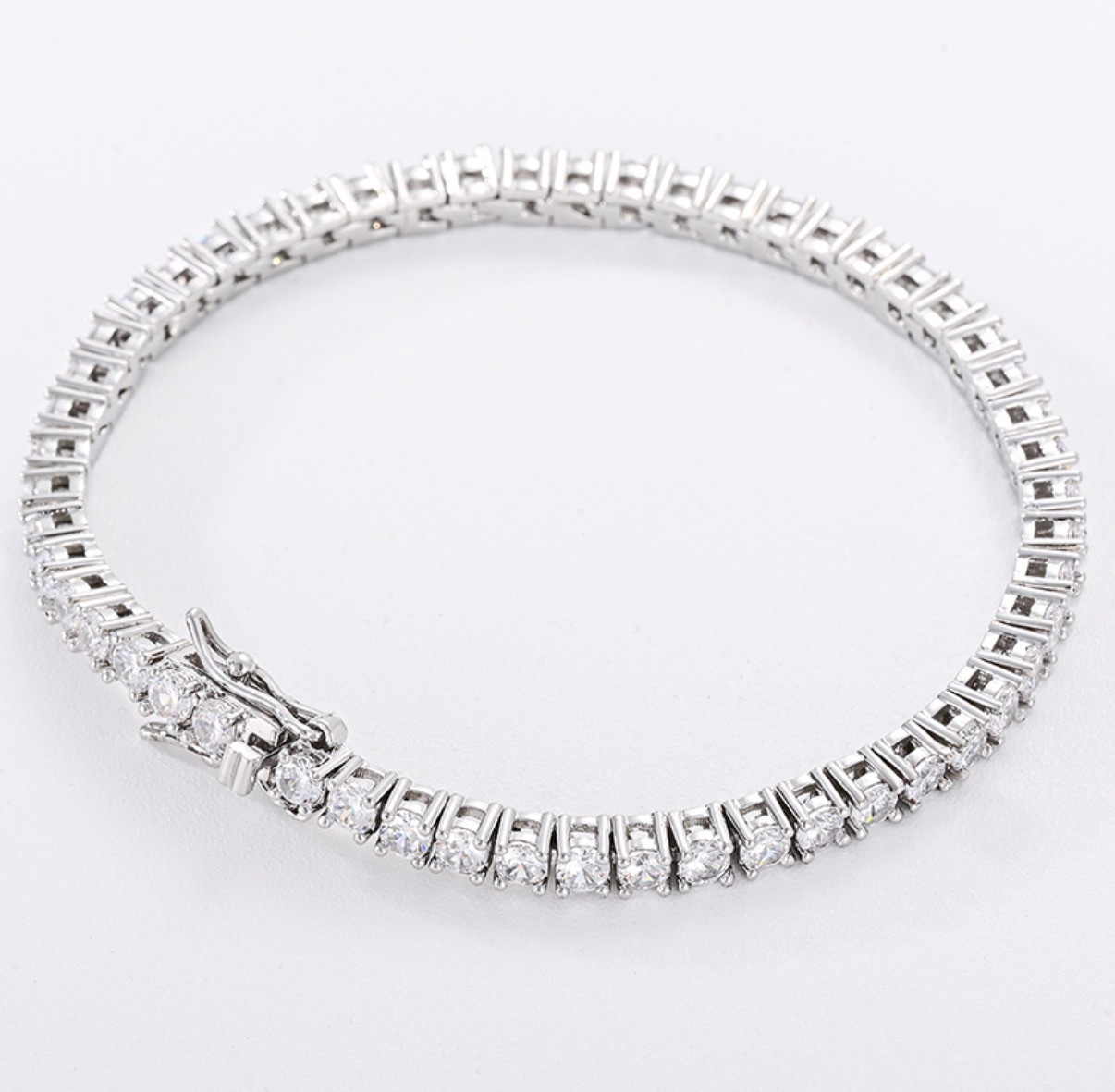 3mm Tennis Bracelet 7Inch 925 Silver MOISSANITE of 5.4 ctw Passes Tester 3mm Tennis Bracelet 7Inch 925 Silver MOISSANITE of 5.4 ctw Passes Tester