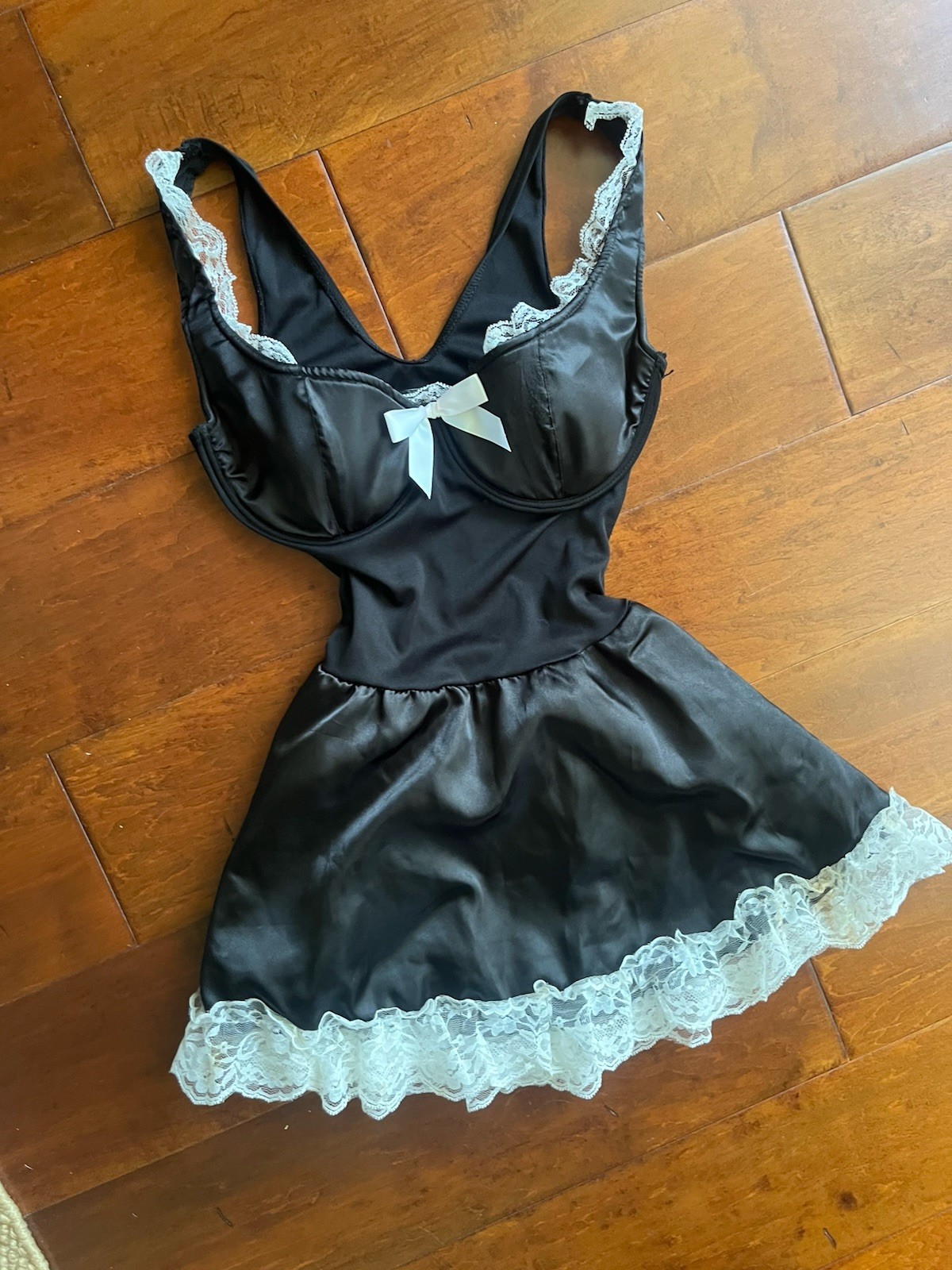 Fredericks of Hollywood Lace Vintage Nightgown • Black White Lace • Size Small S Fredericks of Hollywood Lace Vintage Nightgown • Black White Lace • Size Small S