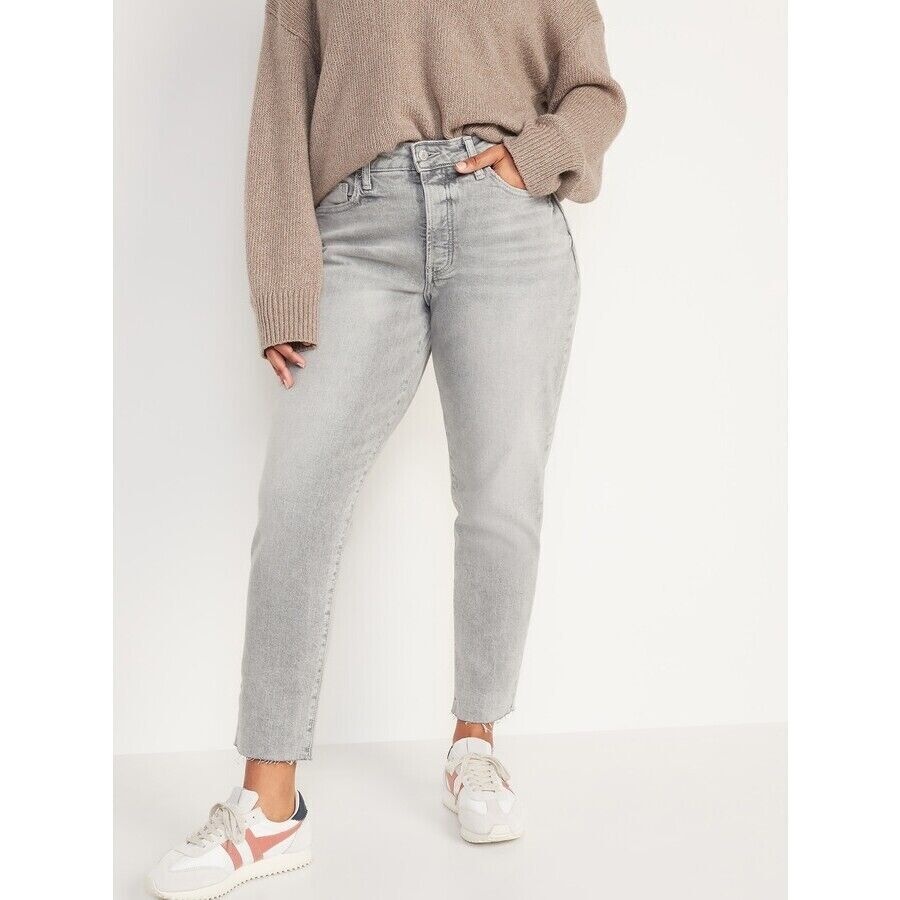 Old Navy Women’s High-Waisted Straight Leg Jeans Gray Old Navy Women’s High-Waisted Straight Leg Jeans Gray