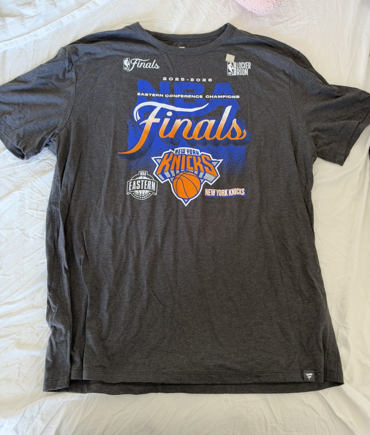 XL New York Knicks 2026 NBA Eastern Conference Champions Locker Room Shirt NEW XL New York Knicks 2026 NBA Eastern Conference Champions Locker Room Shirt NEW