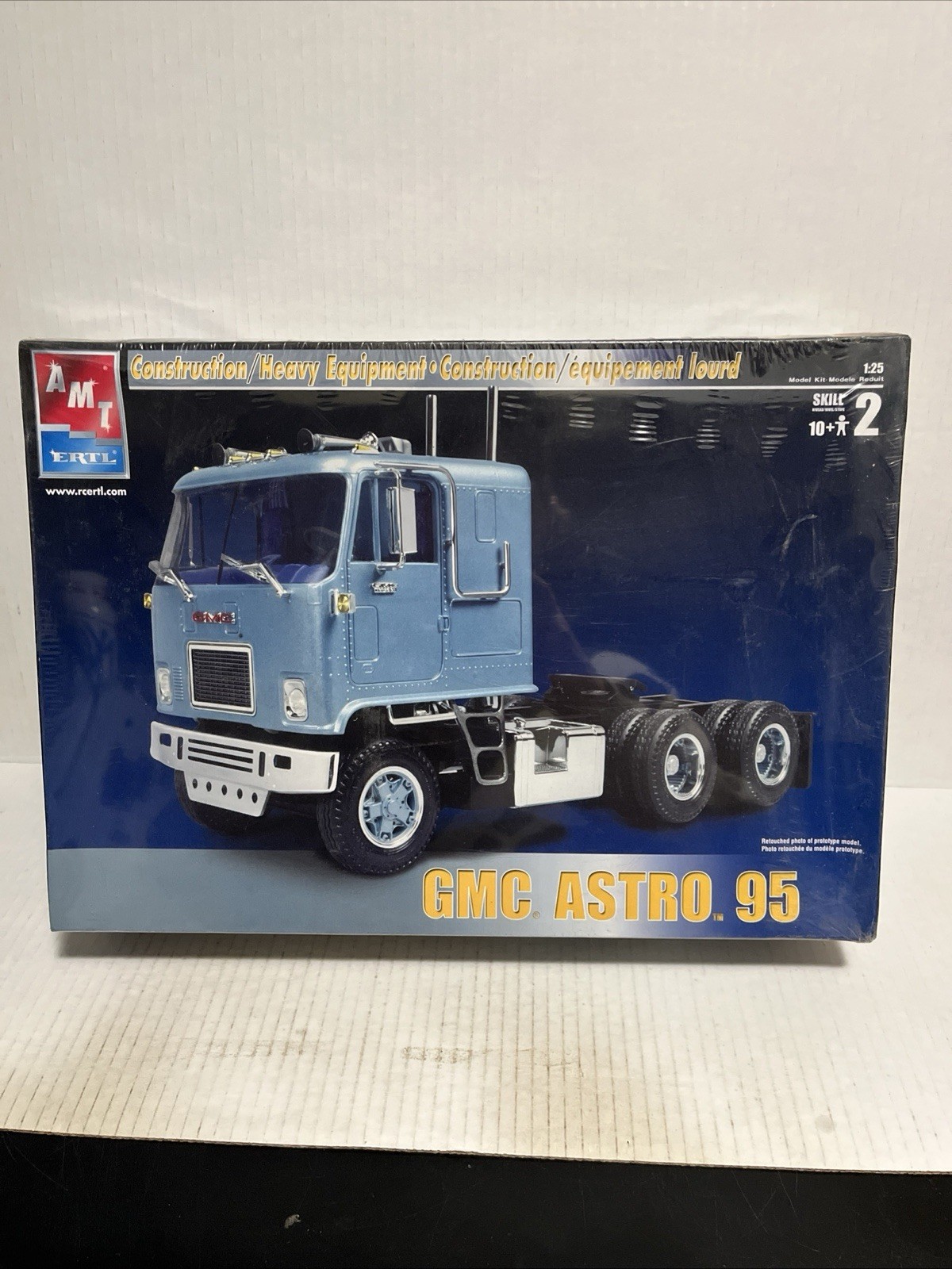 AMT Ertl GMC Astro 95 1/25 Scale Semi Truck Plastic Model Kit 38164, New Sealed AMT Ertl GMC Astro 95 1/25 Scale Semi Truck Plastic Model Kit 38164, New Sealed