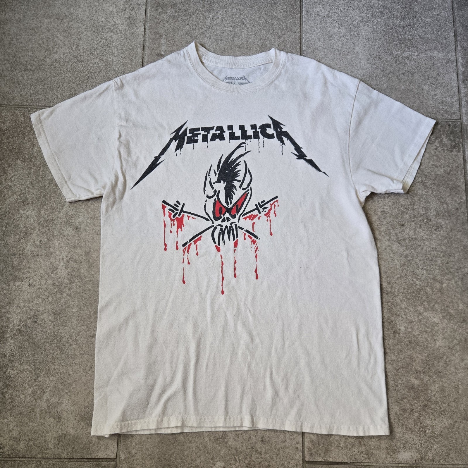 METALLICA T Shirt - WORLD WIRED TOUR 2017 - St Louis - SIZE Medium BEIGE