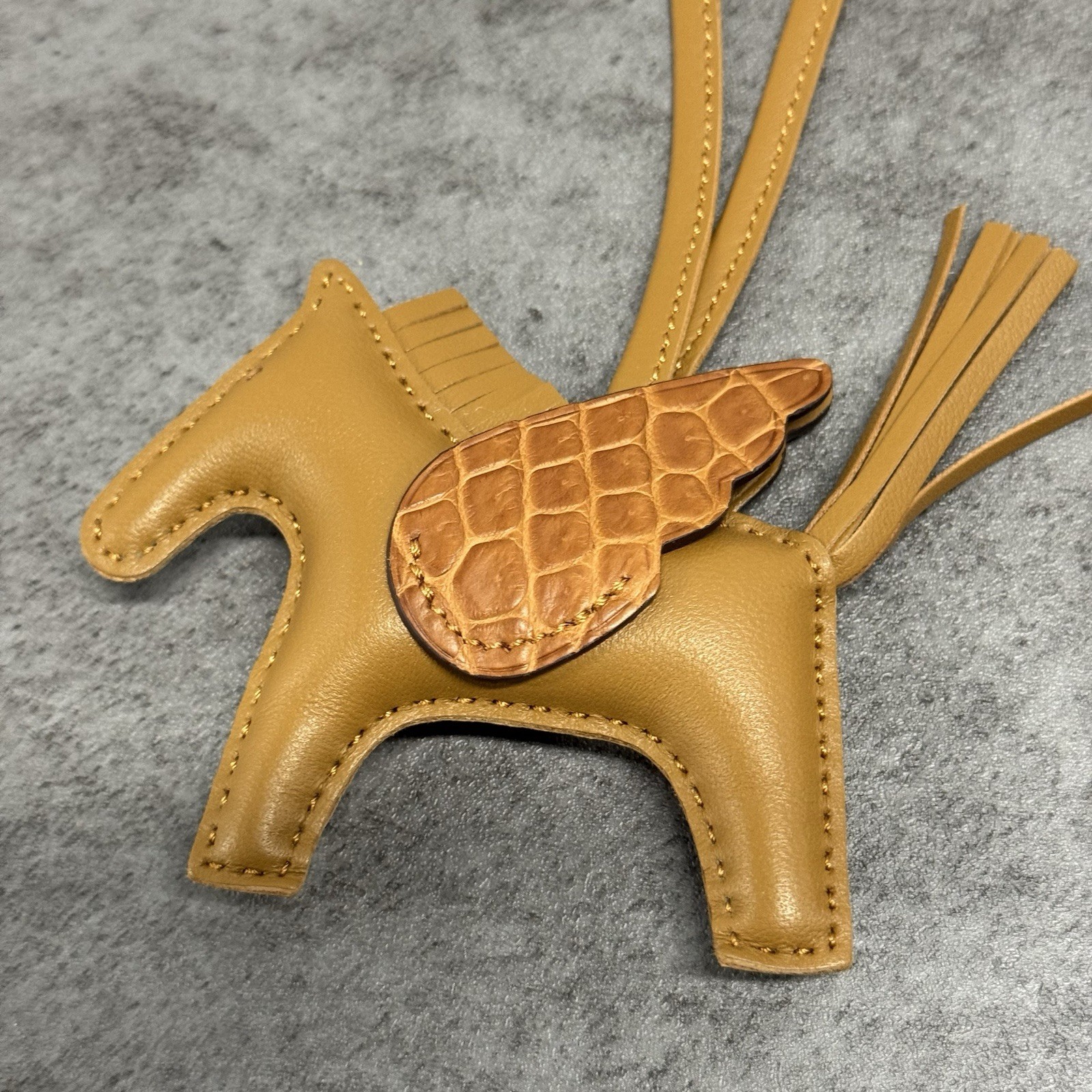 Hermes Pegase PM Pegasus Brown Horse Bag Charm Alligator Skin Keychain Hermes Pegase PM Pegasus Brown Horse Bag Charm Alligator Skin Keychain