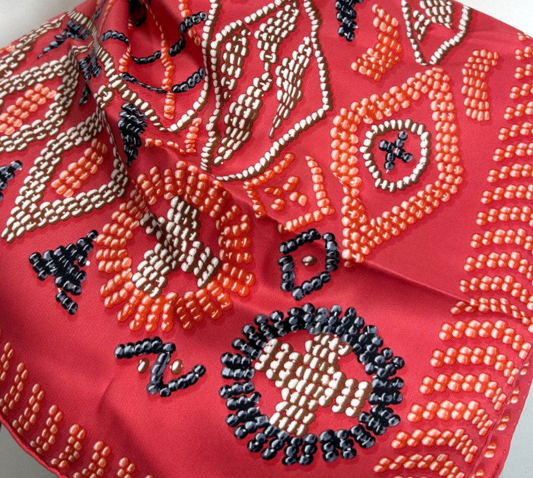 Hermes Scarf 70cm 100% Silk \'Kelly en Perles\' +Box Vivid Pink Mint Cond. Carre Hermes Scarf 70cm 100% Silk \'Kelly en Perles\' +Box Vivid Pink Mint Cond. Carre